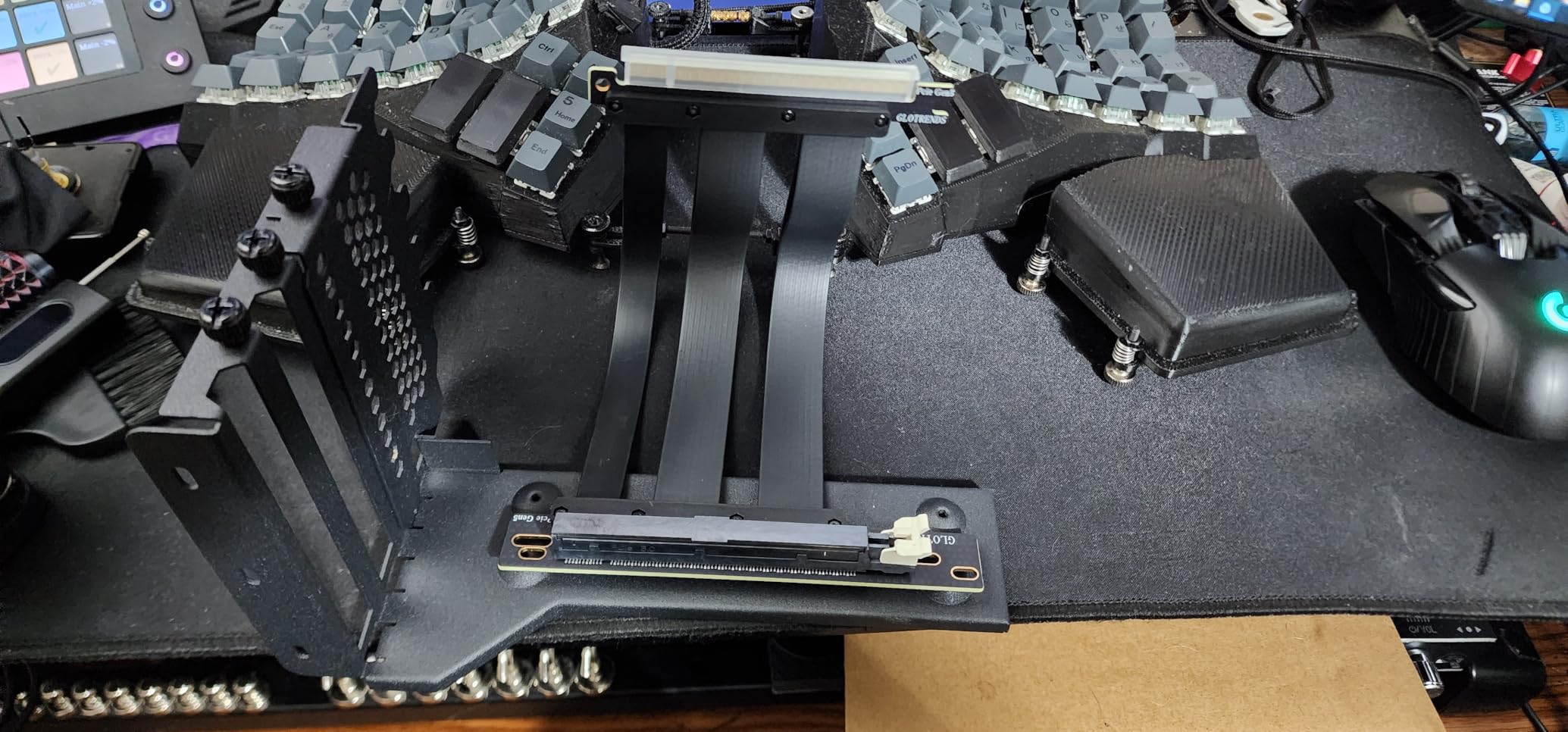 GLOTRENDS PCIe 5.0 GPU Support Bracket for 2-Slot GPU Vertical Mount, RTX5090(Ti) RX9070(XT) GPU Ready, Occupying 7-Slot PCIe/PCI Bracket Panel for Installation customer photo 2