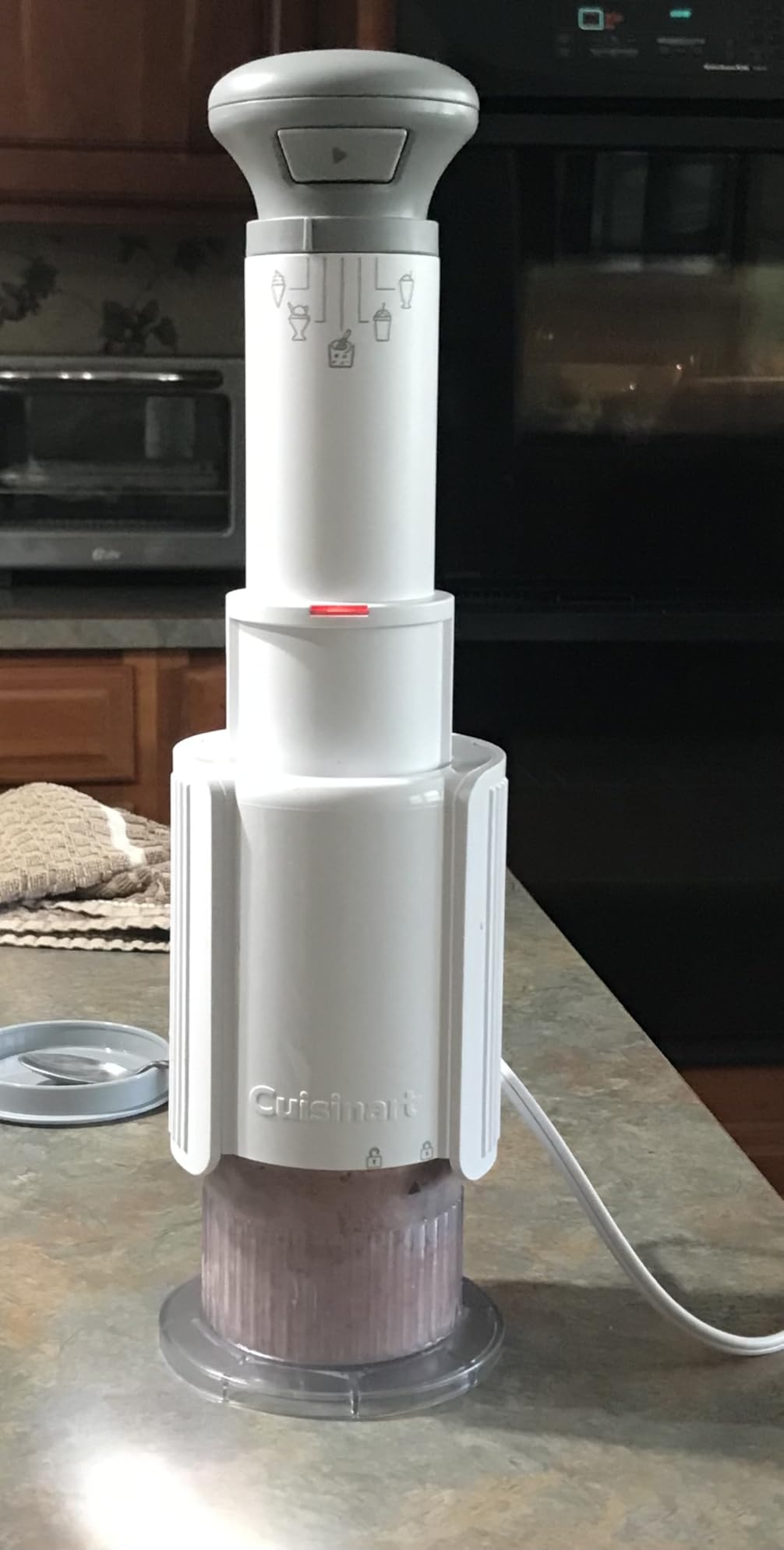 Cuisinart FastFreeze 5-in-1 Ice Cream, Sorbet, Milkshakes, Slushies and Mix-In Frozen Dessert Maker, Compact Machine, Easy to Use, Includes 3 Mixing Cups with Lids, ICE-FD10 customer photo 2