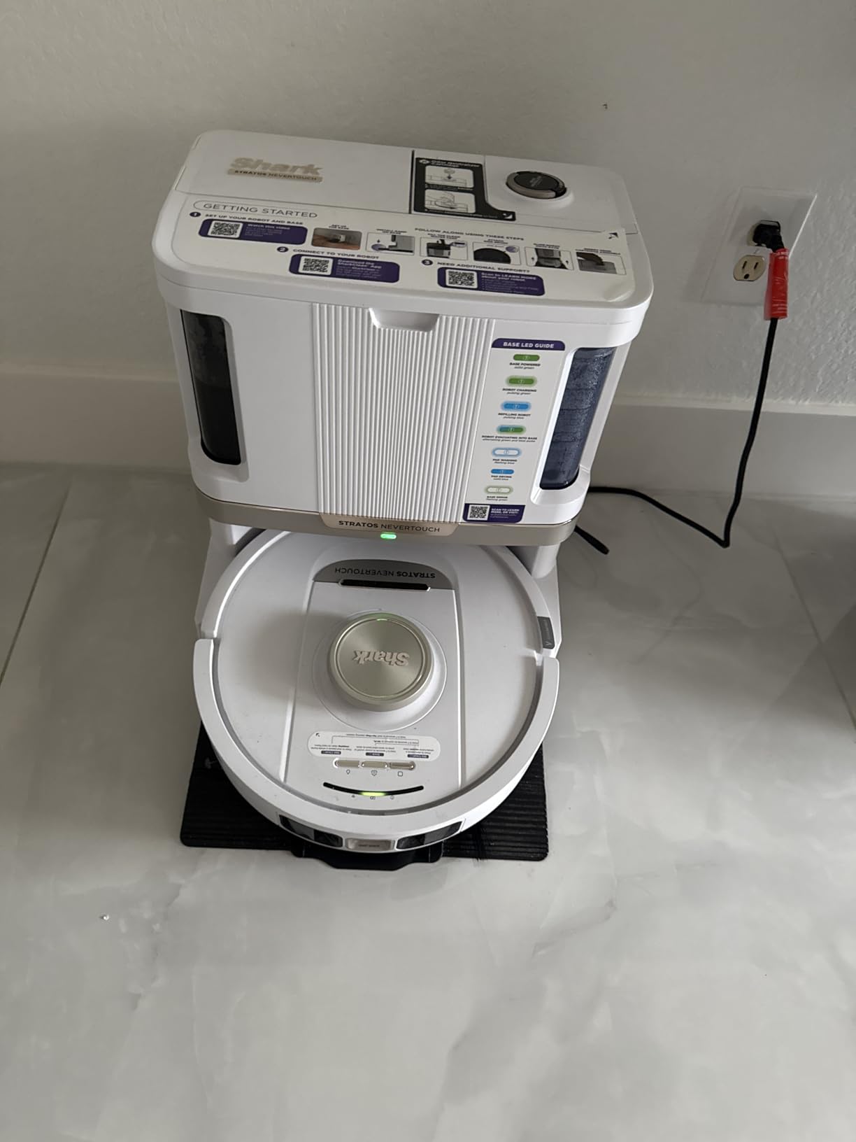 Shark Stratos 2-in-1 Robot Vacuum & Mop (AV2700ZE) - Self-Empty & Self-Clean NeverTouch Base, 60-Day Capacity, HEPA customer photo 1