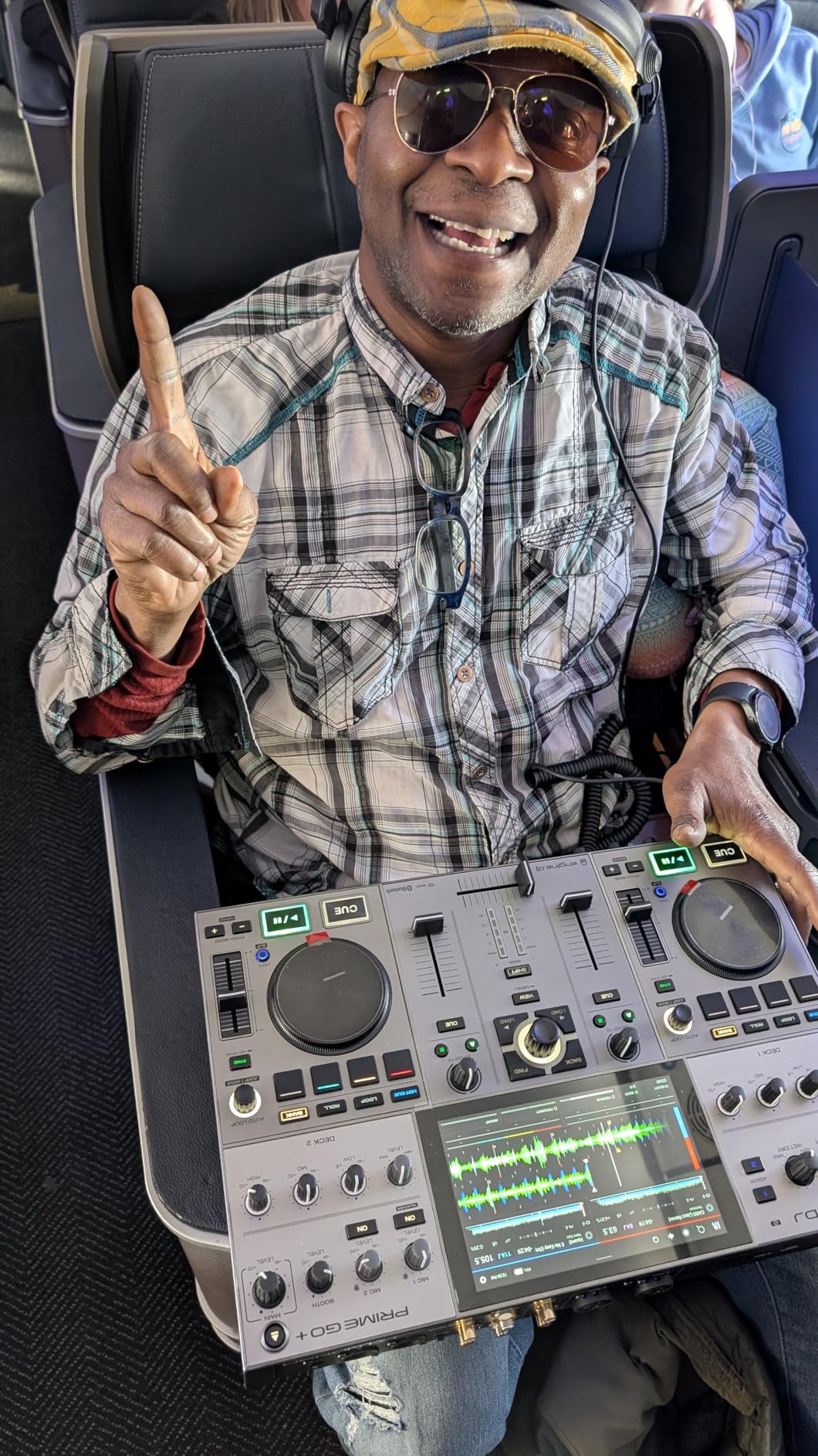Denon DJ PRIME GO+ DJ Controller and DMX Lighting Controller for Live Music, DJ sets, Events, Music production customer photo 1