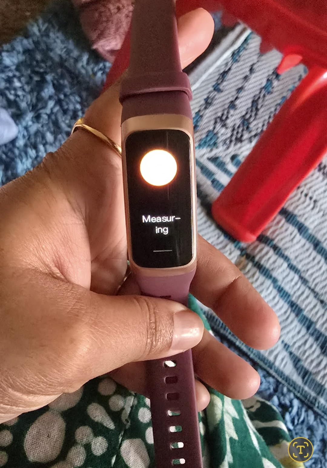 Fitness Tracker with 24/7 Heart Rate, Blood Pressure, Sleep Tracking, Calorie, Activity Tracker with 1.1