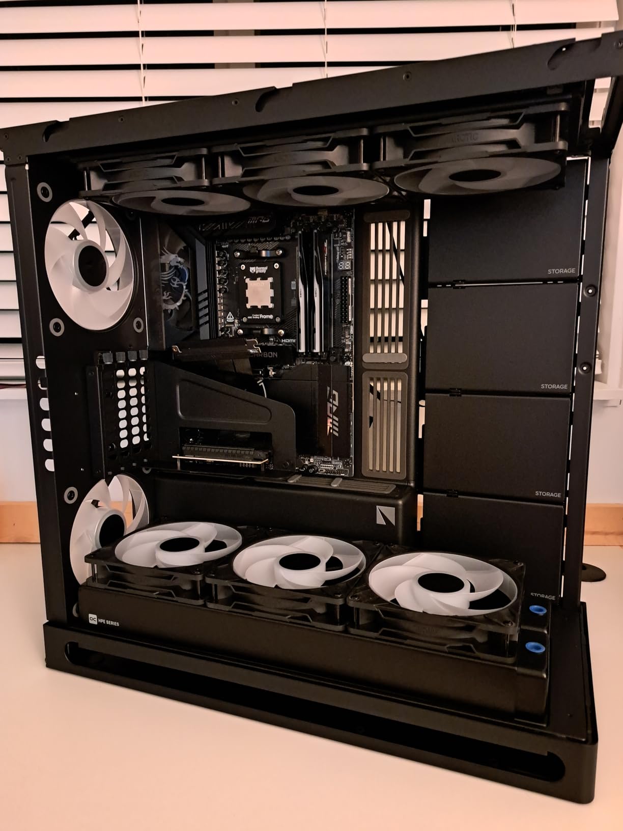 HAVN Universal VGPU Kit with Premium PCIe 5.0 Riser Cable | Vertical GPU Mount Bracket Adjustable 6-Slot Design | Compatible with ATX PC Cases (Black) customer photo 1