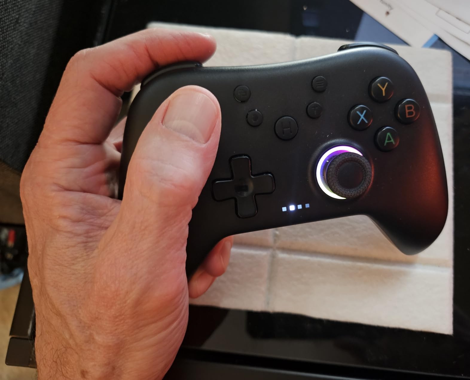 AceGamer Pluto 2.4G Wireless Bluetooth Controller for PC/Switch/Switch 2/iOS/Android/Steam Deck,TMR Joysticks,Hall Effect Triggers,4-Motors Vibration,1000Hz Polling Rate,Force-balanced Lever Bumpers,Programmable Back Buttons customer photo 2