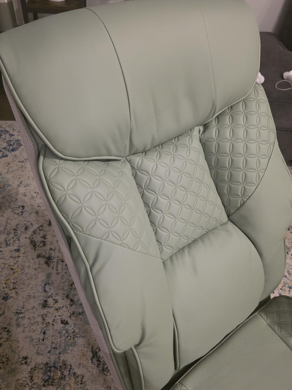 GTPLAYER Big and Tall Office Chair 400LBS Wide Ergonomic Gaming Chair with Deluxe Embossing Designed Leather with Foot Rest,150Reclining Adjustable Soft Armrests Pocket Spring Back Support and Pillow customer photo 1