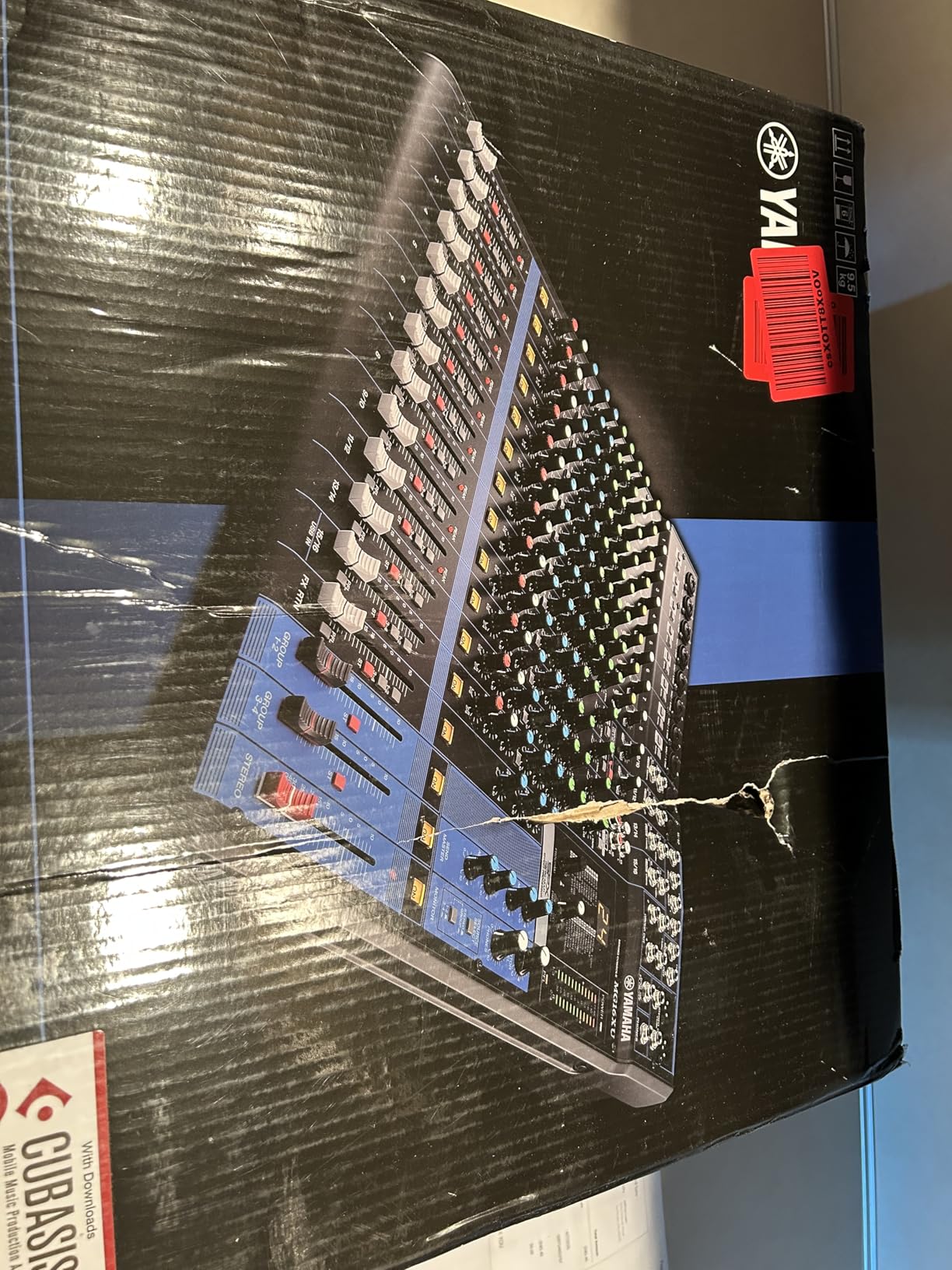 Yamaha MGX16 22ch Digital Mixing Console, Dual USB-C Audio Interface, Includes Cubase Al, WaveLab Cast LE, Basic FX Suite and Steinberg Plus Software Bundle, White MGX16 W customer photo 2