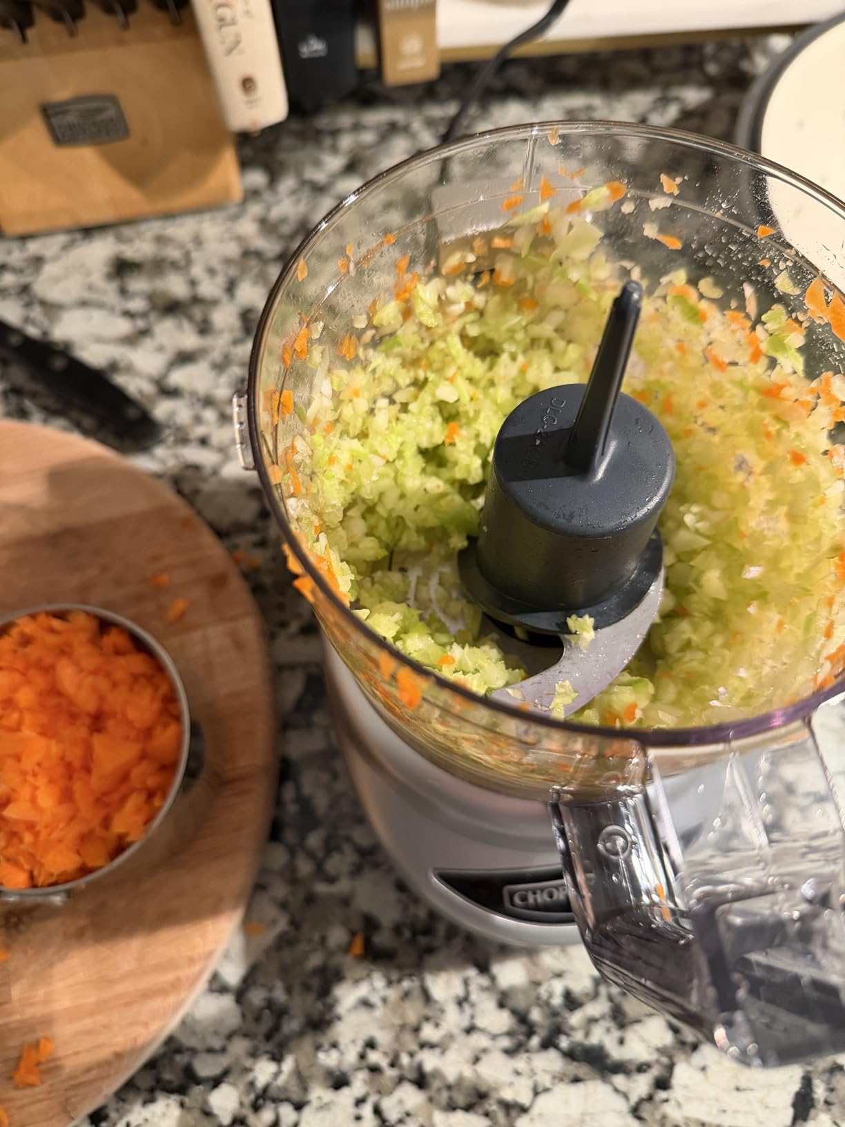 Cuisinart Mini-Prep Plus Food Processor, 24-Ounce Mini Food Processor to Chop Herbs, Vegetables, and Hard Cheese, 24-Ounce Work Bowl, Reversible Stainless Steel Blade, DLC-2ABC, Brushed Chrome/Nickel customer photo 2