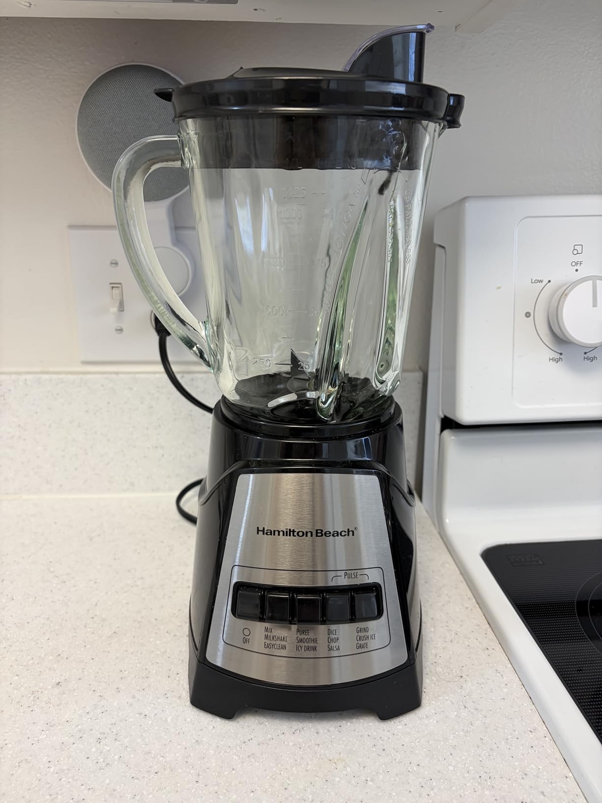 Hamilton Beach Power Elite Wave Action Blender For Smoothies, 40 Oz Glass Jar, 12 Functions Including Puree, Crush Ice, 700 Watts - Black (58148A) customer photo 2