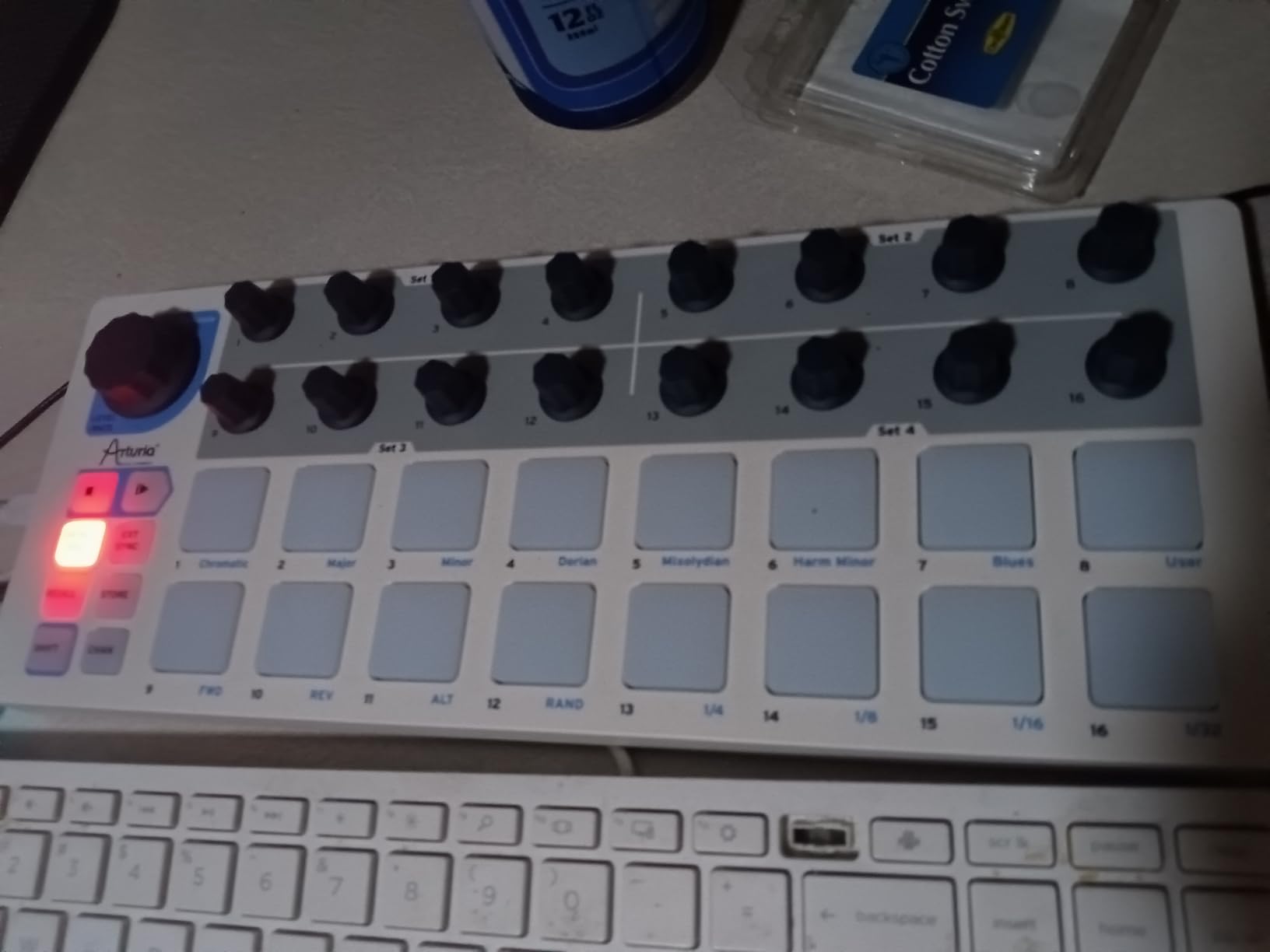 Arturia BeatStep - Compact MIDI Controller and Sequencer with 16 Pads, 16 Encoders customer photo 1