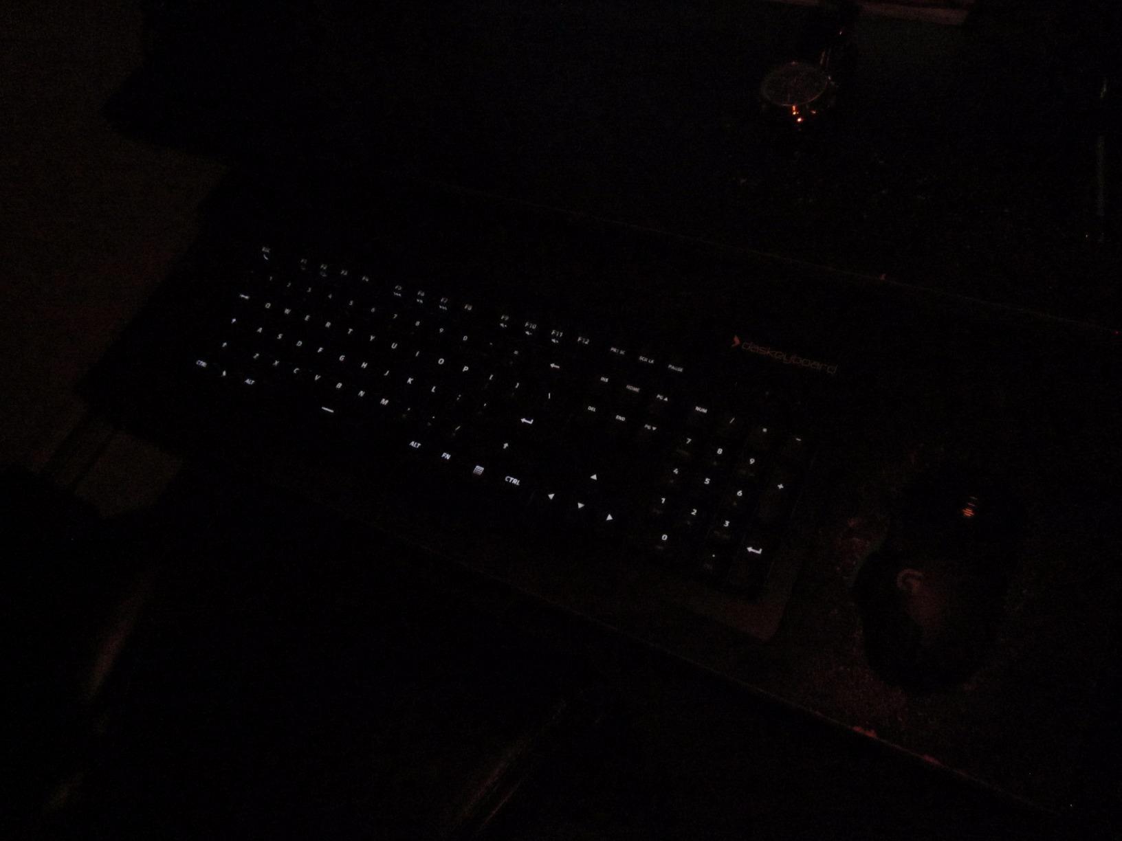 Das Keyboard 4 Professional Wired Mechanical Keyboard, Cherry MX Blue Mechanical Switches, 2-Port USB 3.0 Hub, Volume Knob, Aluminum Top (104 Keys, Black) customer photo 2