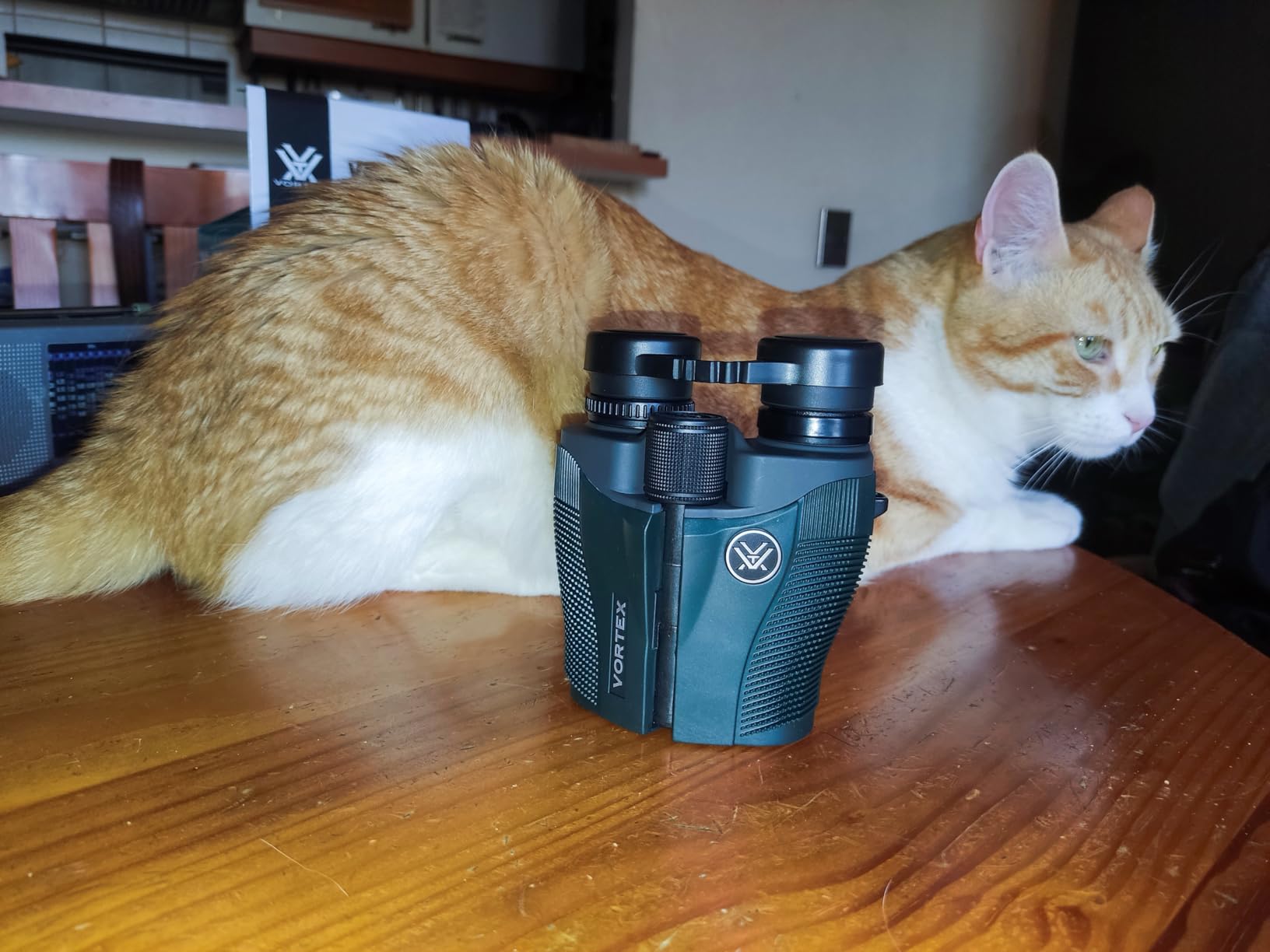 Vortex Optics Vanquish Reverse Porro Prism Binoculars - Compact, Rubber Armor, Waterproof, Fogproof, Shockproof - Unlimited, Unconditional Warranty customer photo 1
