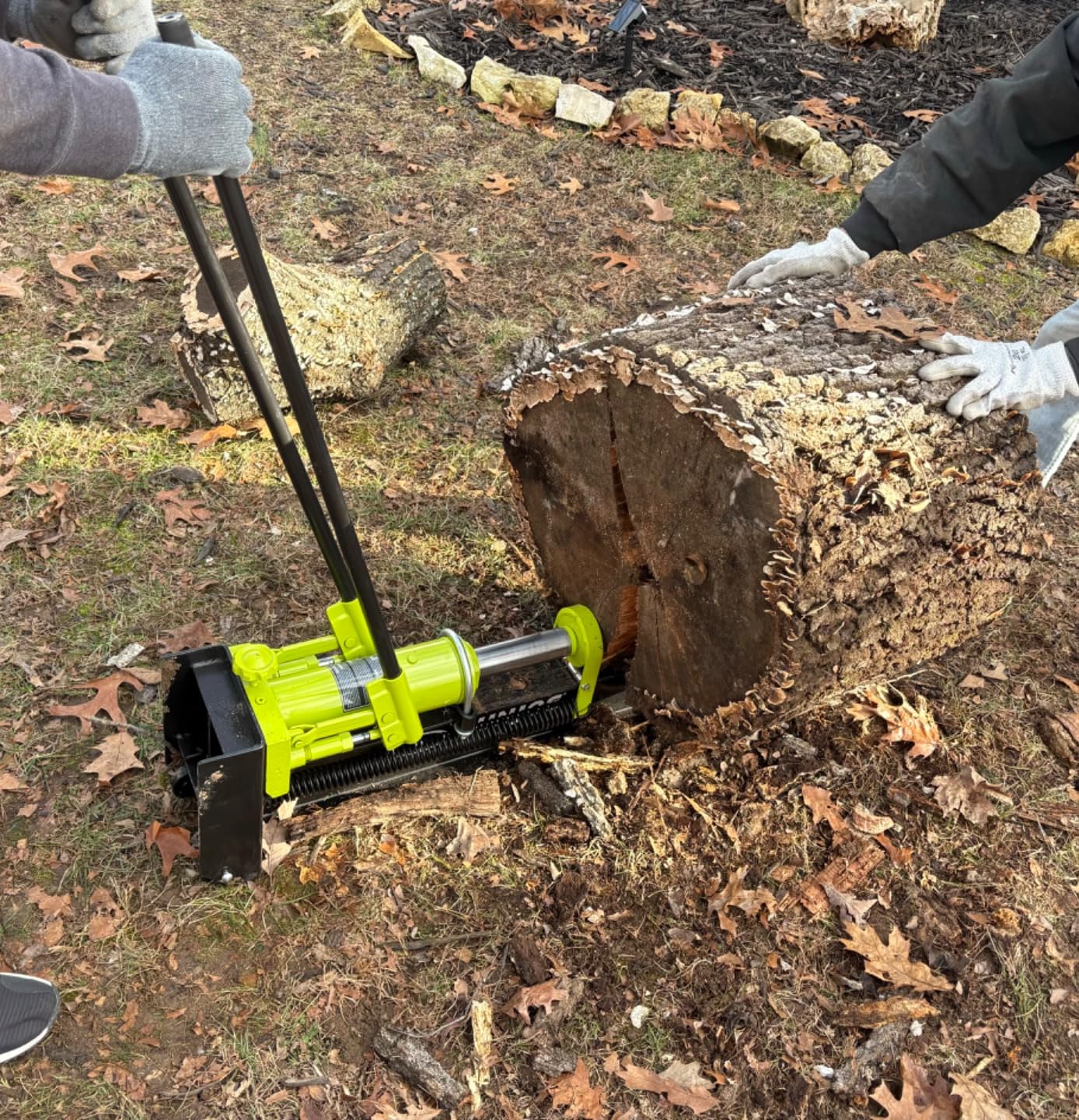 Sun Joe Cordless Manual Hydraulic Steel Beam Log Splitter, Portable and Compact, 10 Ton Capacity - LJ10M customer photo 2