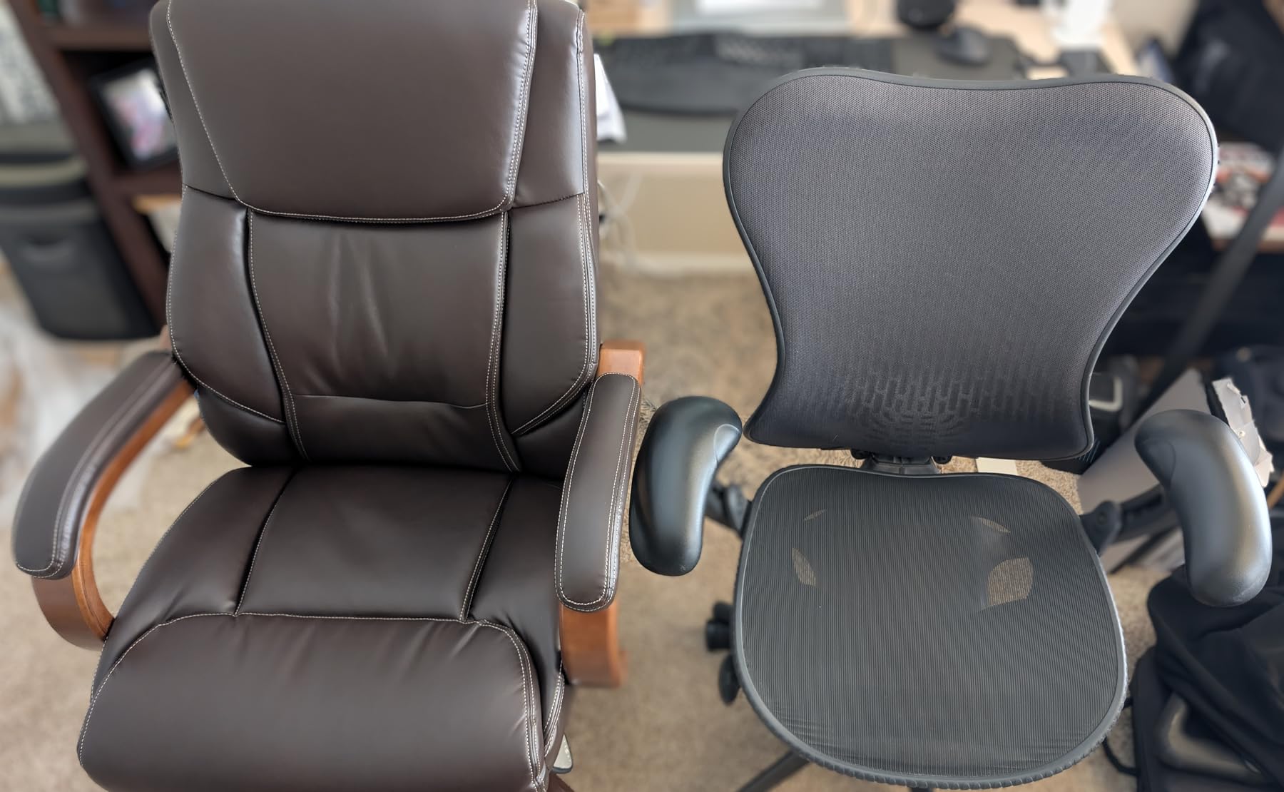 La-Z-Boy Delano Big and Tall Executive Office Chair Ergonomic Lumbar Support Memory Foam Bonded Leather customer photo 1