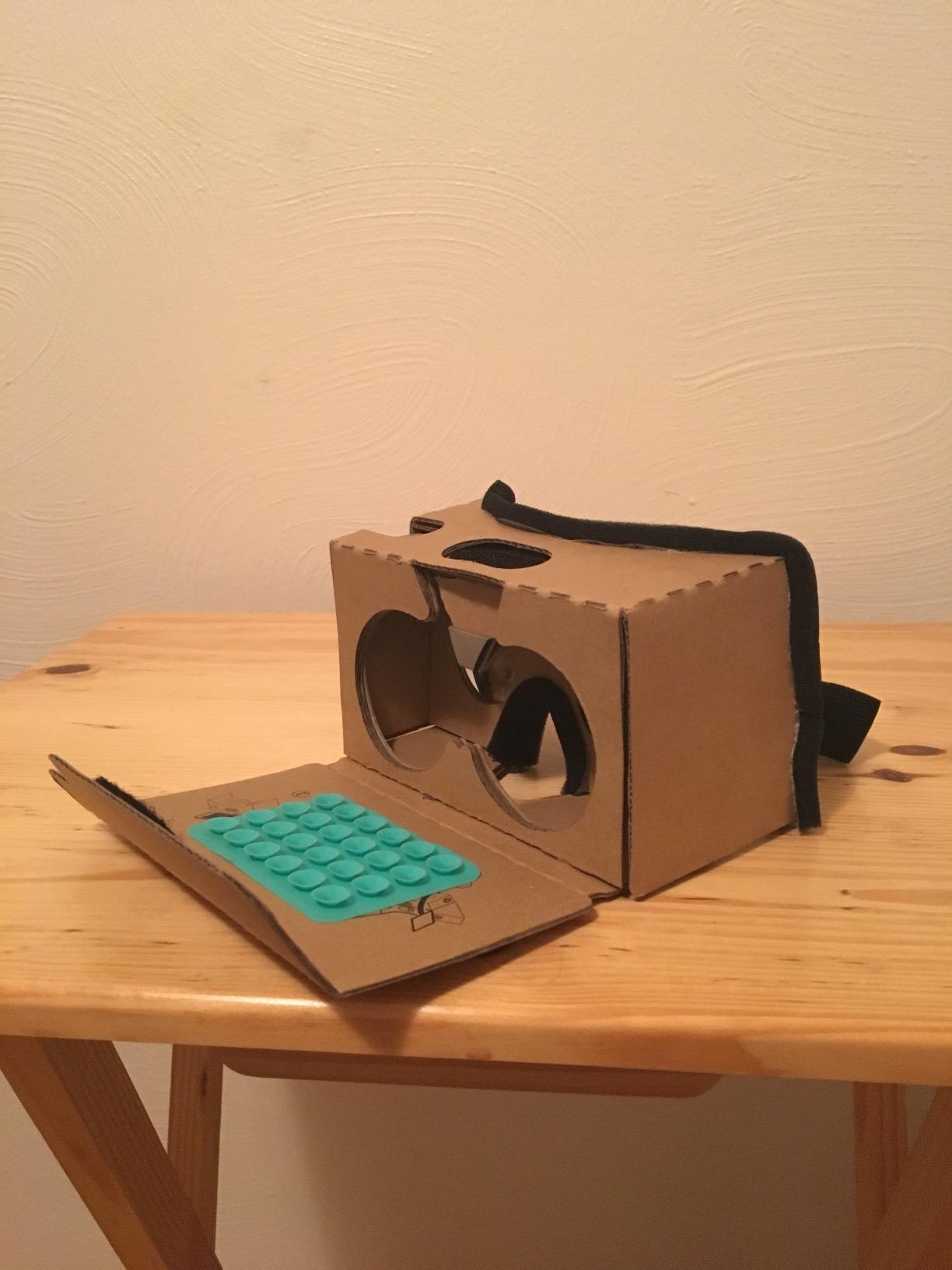 Google Cardboard, Topmaxions 3D VR Virtual Reality DIY VR Headset for 3D Movies and Games Compatible with Android & Apple Up to 6 Inch Easy Setup Machine customer photo 1