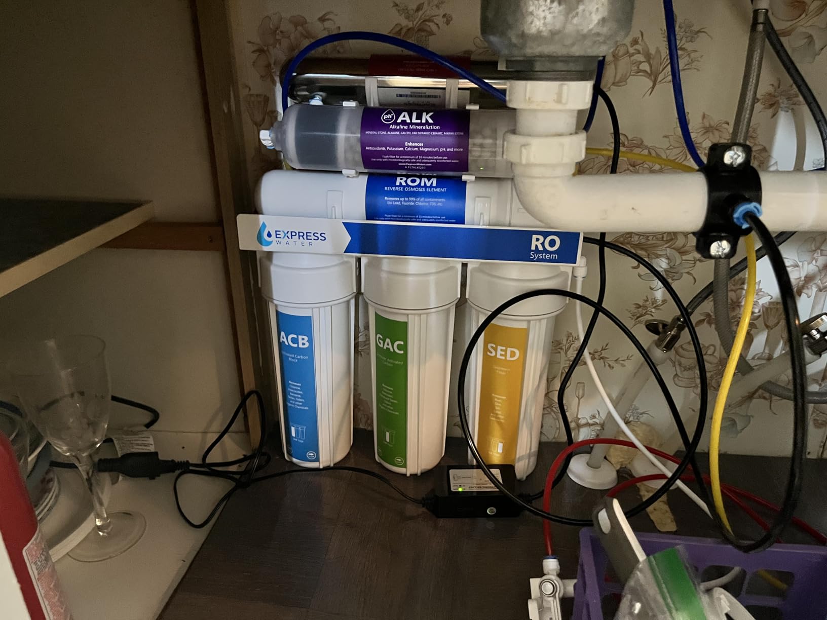 EXPRESS WATER UV Reverse Osmosis Water Filtration System - 11 Stage UV Water Filter with Faucet and Tank - Under Sink Water Filter with Alkaline Filter for added Essential Minerals 100 GDP customer photo 2