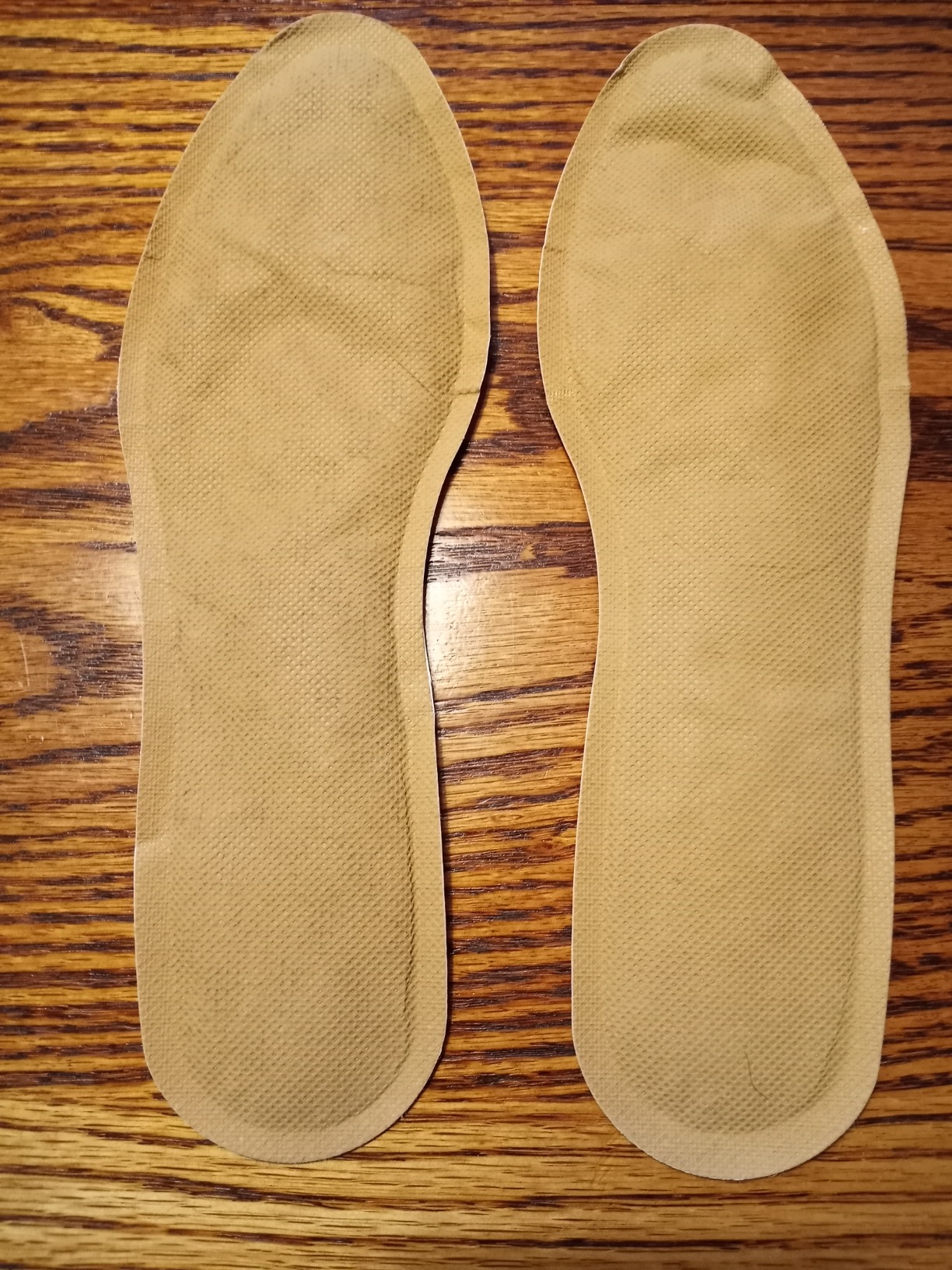 WORLD-BIO Disposable Insole Foot Warmers 7/10/16/40 Pairs Value Pack, Provide 12 Plus Hour Heating, Long Lasting Safe Natural Odorless Air Activated Warmer for Toe Hand Body, Hot Foot Warmers for Kids customer photo 2