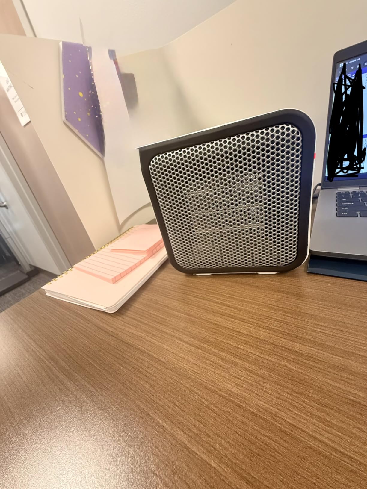 Amazon Basics Ceramic Portable Mini Space Heater for Office Desk, Indoor Use, Fast Heating, Energy Efficient, 500W, With Tip-Over Protection, Lightweight 1.4 lbs, Black customer photo 1