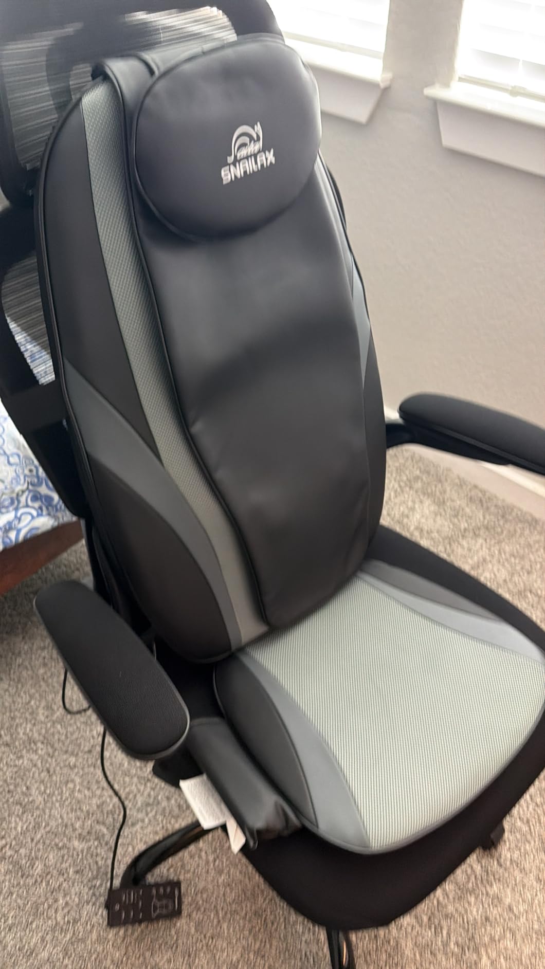 Snailax 2026 Upgraded Shiatsu Roller Back Massager with Heat Massage Chair Pad Kneading Back Massager for Pain Relief Deep Tissue Chair Massage Pad for Office Home Gift Fathers customer photo 1