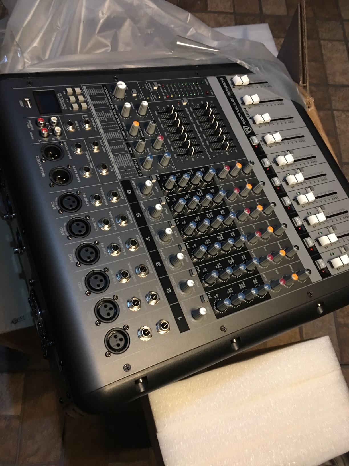 Rockville RPM870 6000w Powered Mixer, 8 Channel, 8 XDR2 Mic Pres, USB, 24-Bit Effects, Bluetooth, for Live Bands and DJs customer photo 4