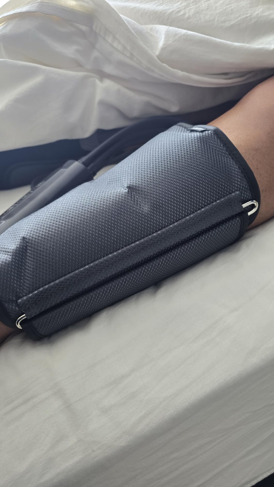 CINCOM Leg Massager for Circulation and Pain Relief, Air Compression Calf Massager with 2 Modes 3 Intensities Helpful for RLS Edema and Muscle Soreness customer photo 2