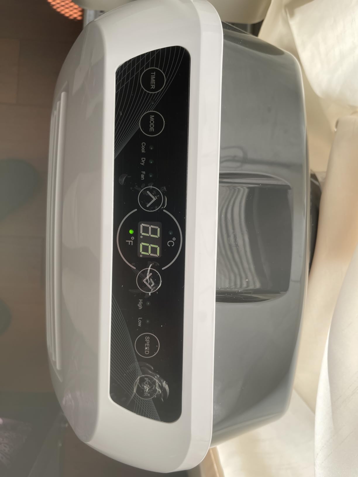 SereneLife Portable Air Conditioner, Dehumidifier & Fan | 3-in-1 8,000 BTU AC With Temperature Ranges 64F-90F & Cools 350 SQ FT | Includes 3 Fan Speeds, Remote Control, & Window Exhaust Kit | White customer photo 2