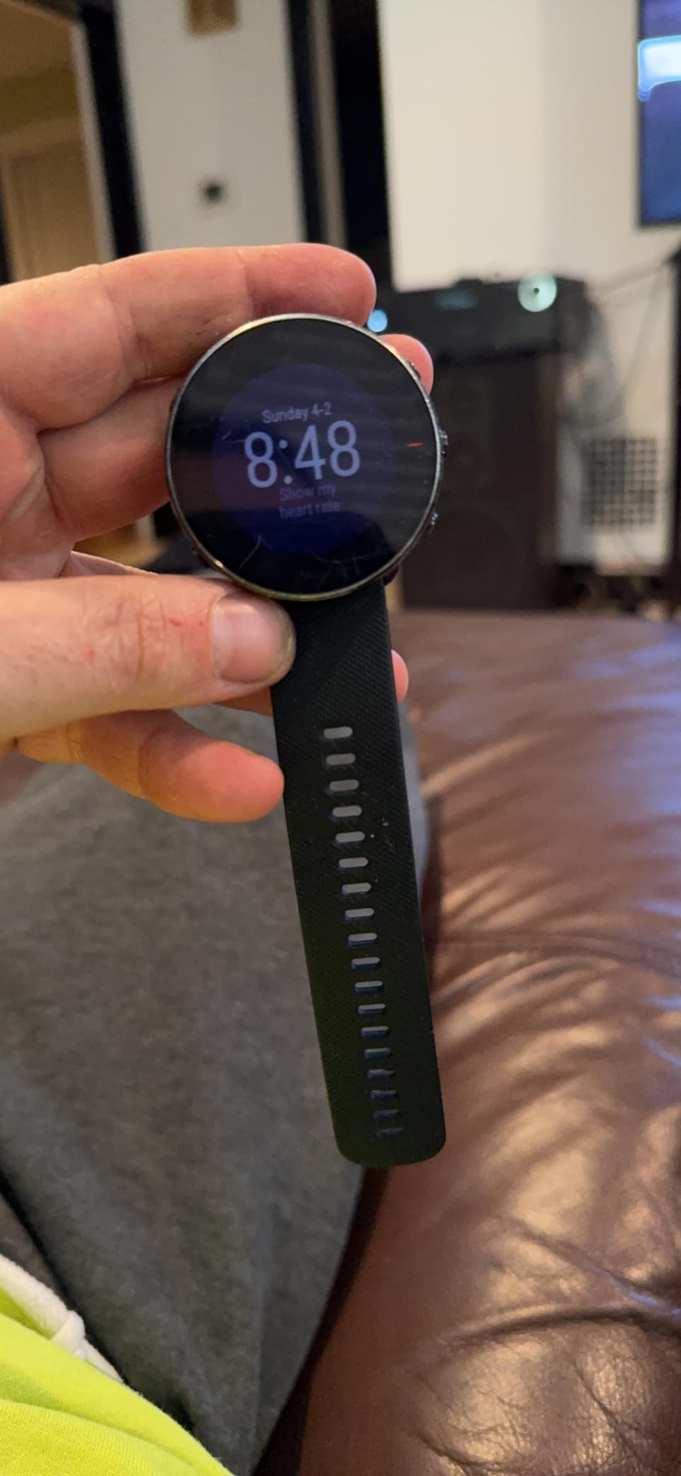 Polar Vantage M - Advanced Running & Multisport Watch with GPS and Wrist-Based Heart Rate, Black customer photo 1