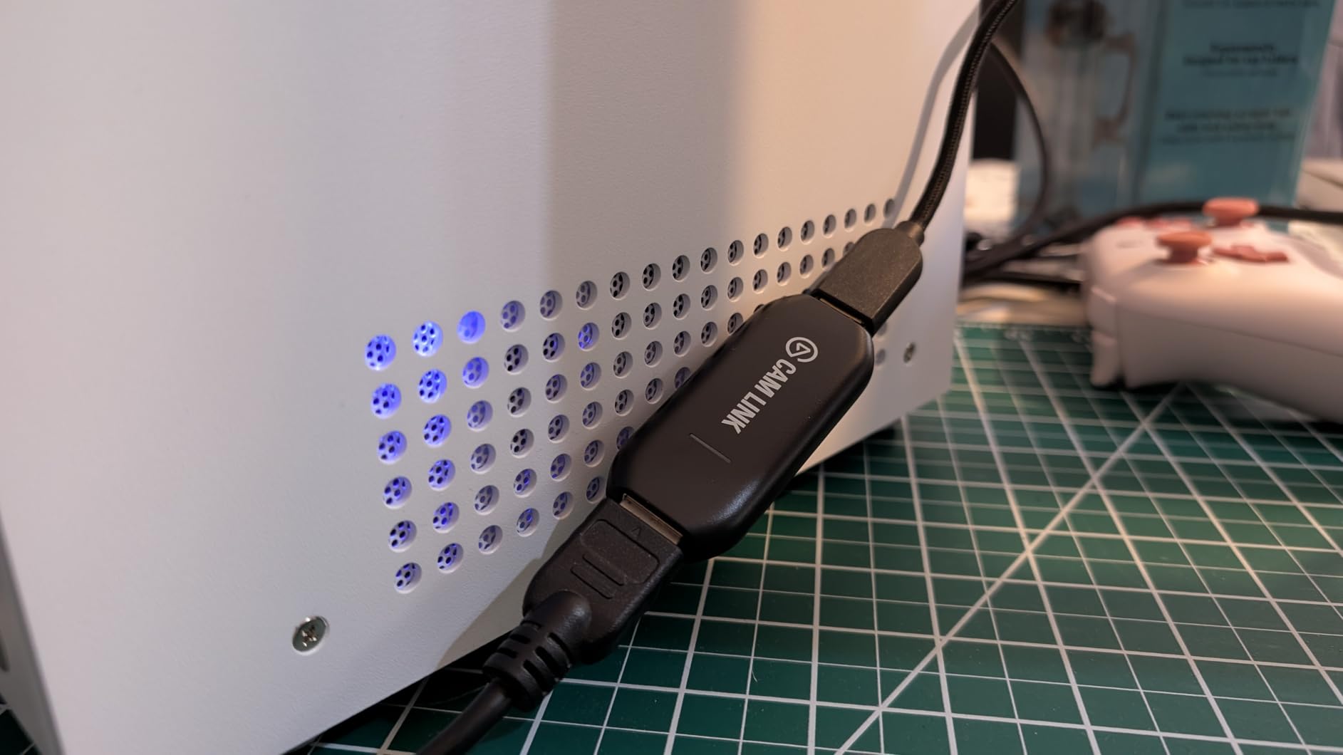 Elgato Cam Link 4K - External Capture Card for DSLR, Camcorder, ActionCam as Webcam, Stream/Record in 1080p60 or 4K30/4K60 for OBS/Zoom customer photo 2