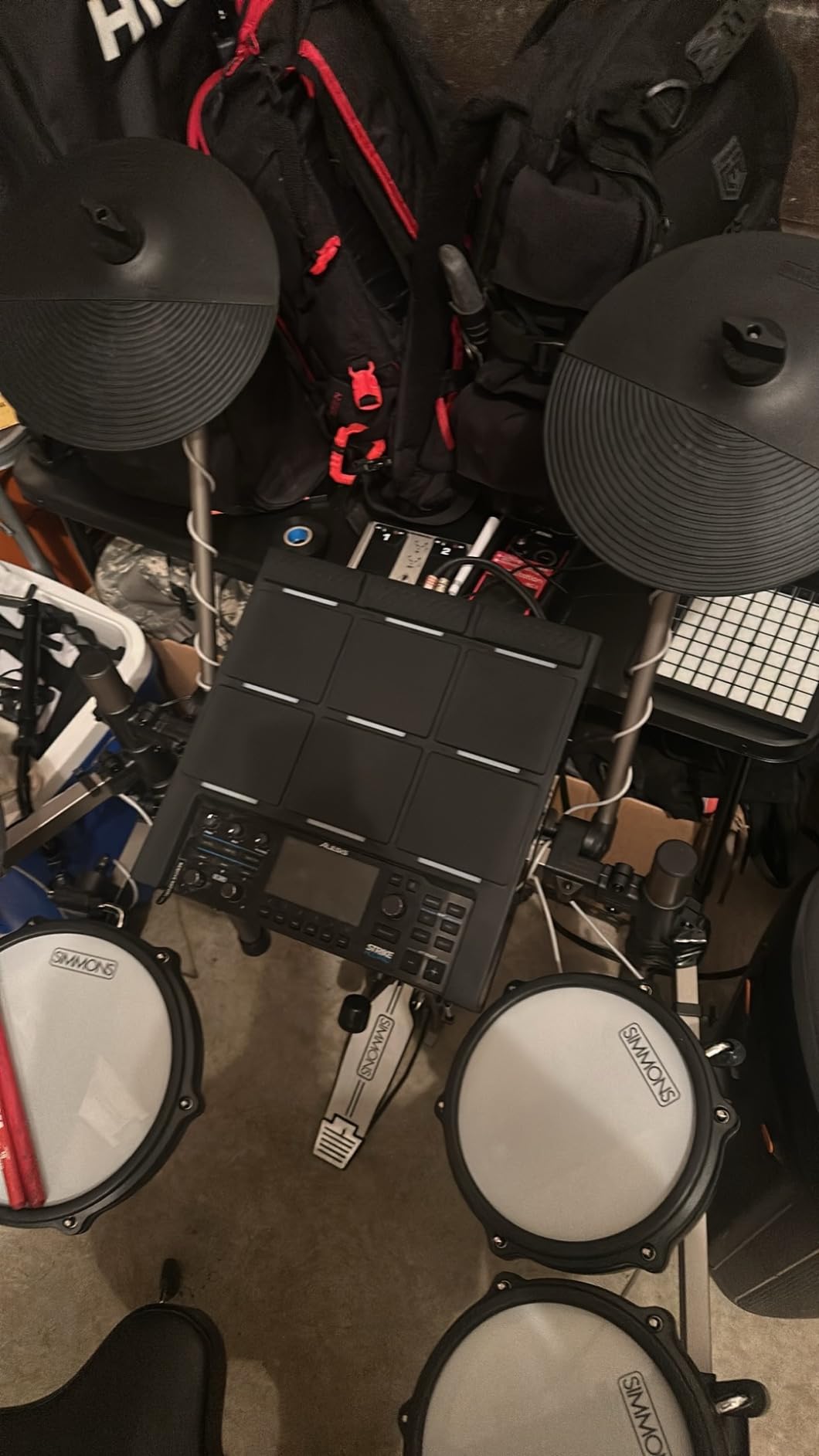 Strike Multipad - 9-Pad Percussion Instrument with Sampler, Looper, 2 Ins and Outs, Soundcard, Sample Loading via USB Thumb Drives and 4.3-Inch Display customer photo 1