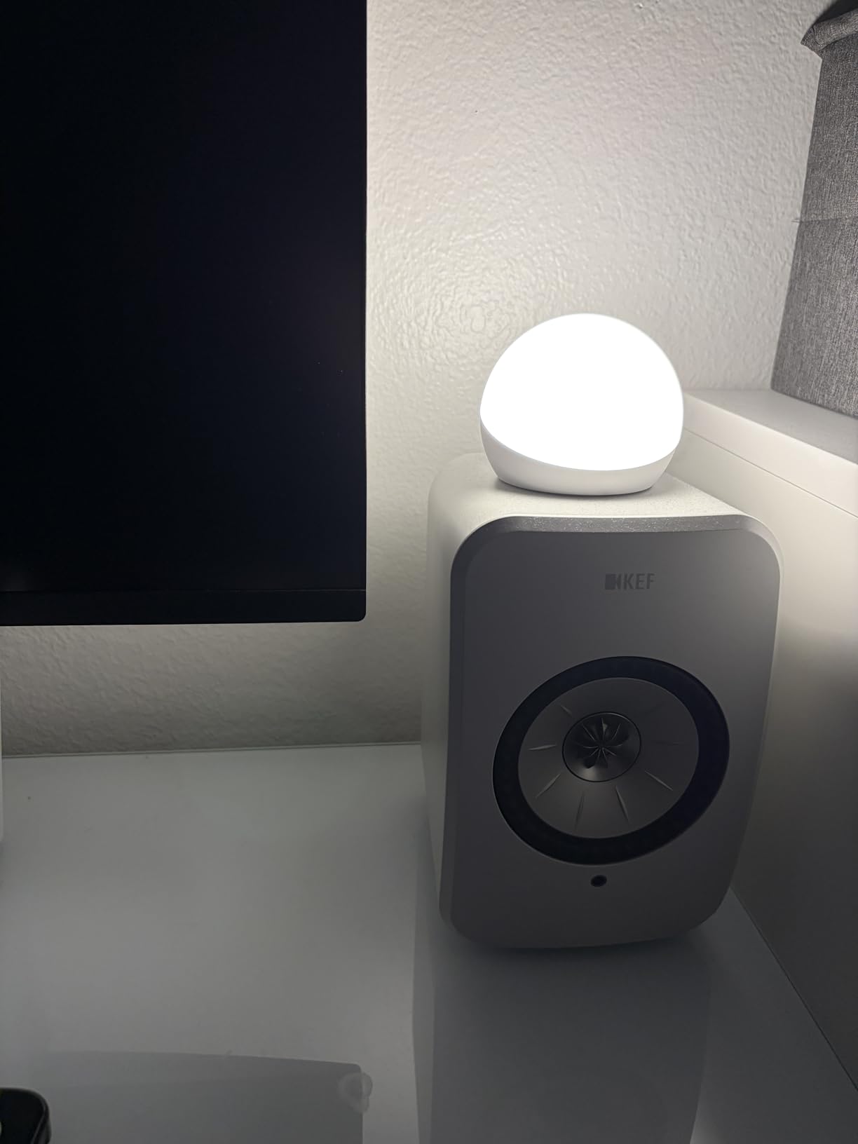 Amazon Echo Glow (newest model), Night light for kids, Works with Alexa customer photo 1