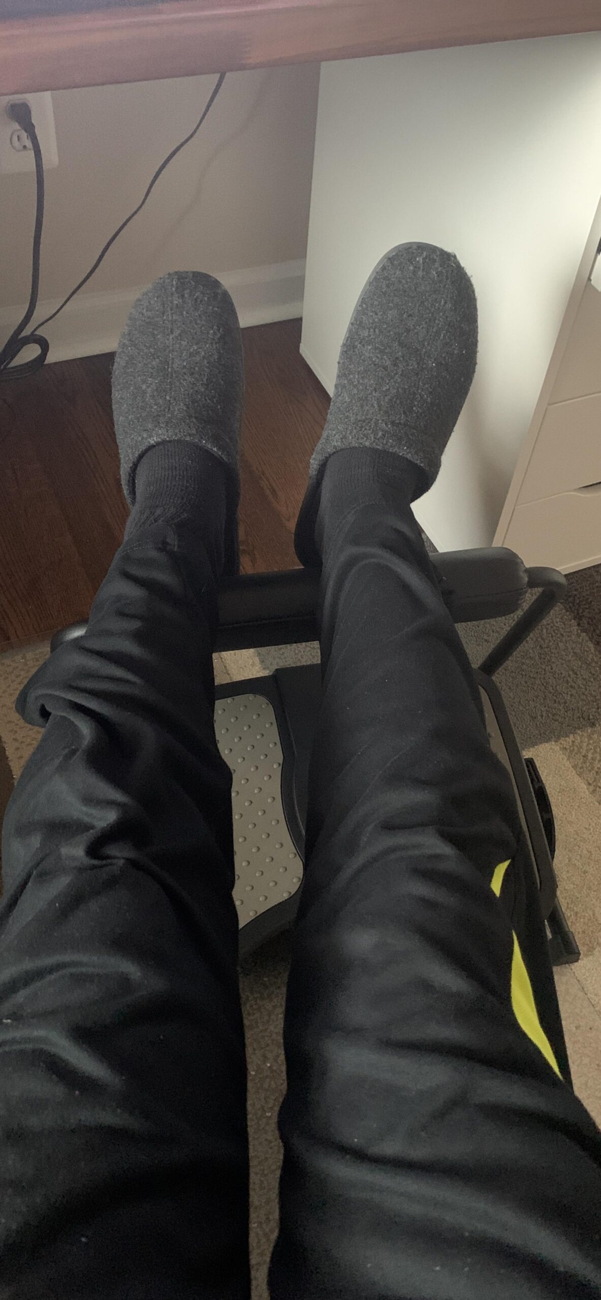 SUN-FLEX Ergonomic Height Adjustable Office Footrest Under Desk at Work for Sitting and Standing, Intuitive Foot Stool and Leg Rest for Standing Desk (Black) customer photo 2