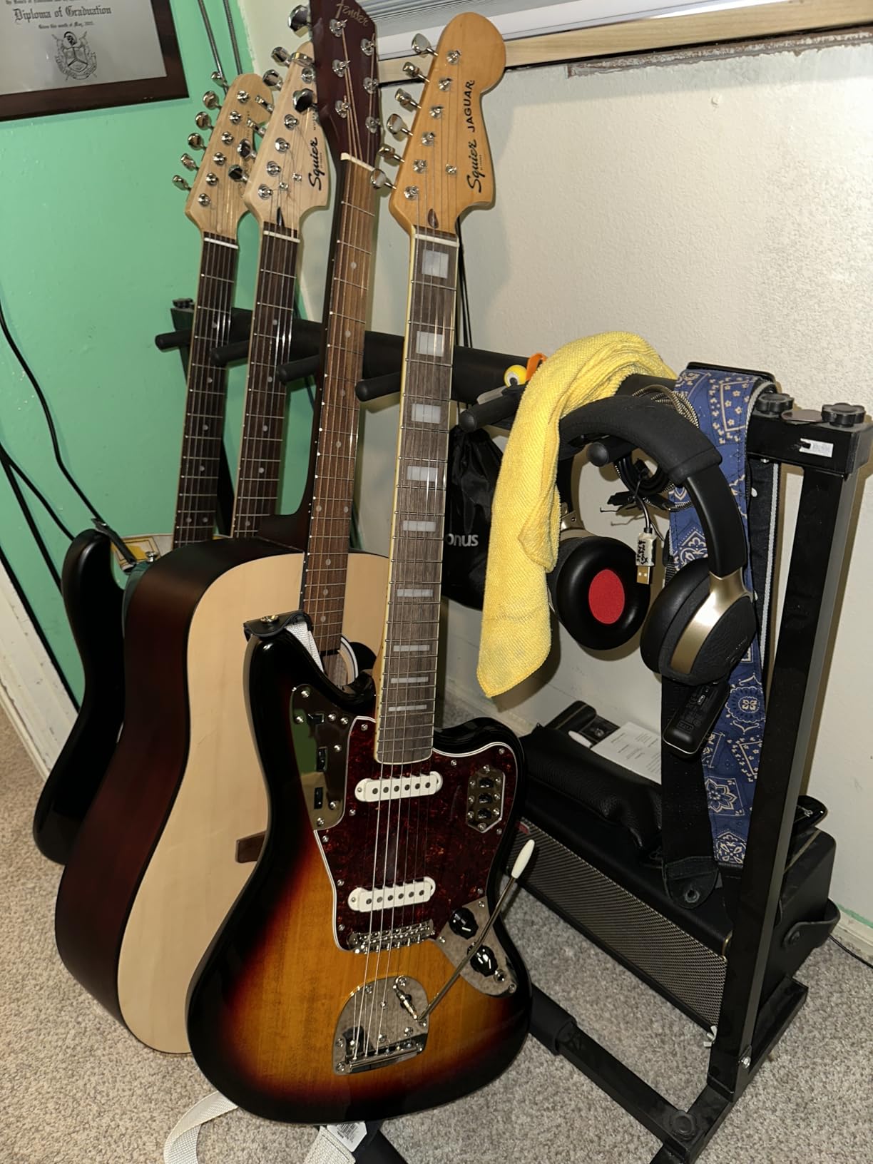 Squier Classic Vibe 60s Mustang Electric Guitar, with 2-Year Warranty, Sonic Blue, Laurel Fingerboard customer photo 1