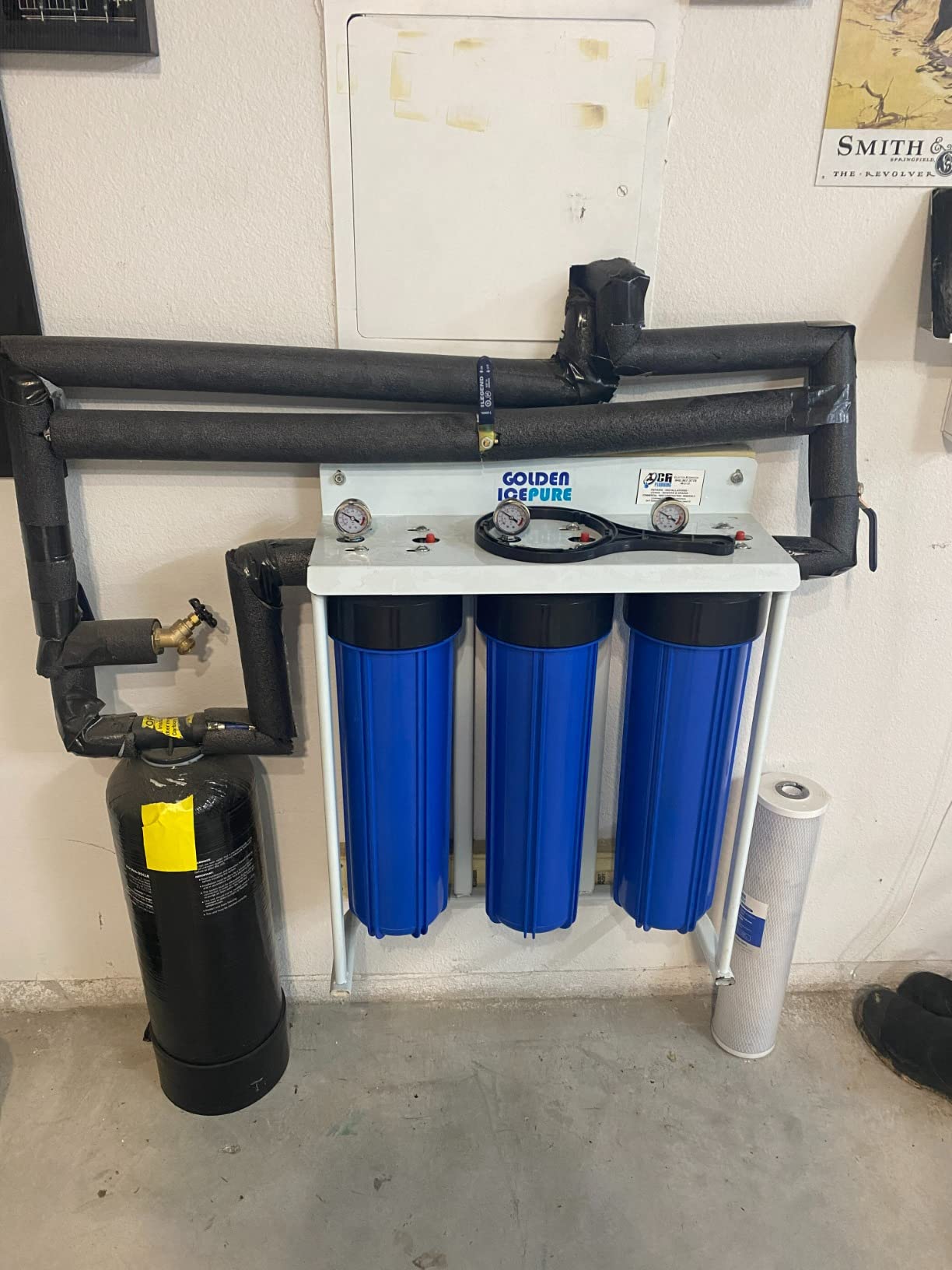AO Smith Whole House Salt Free Descaler System - Works with City & Well Water Filters - 6yr, 600,000 Gl - Water Softener Alternative for Home - AO-WH-DSCLR customer photo 1