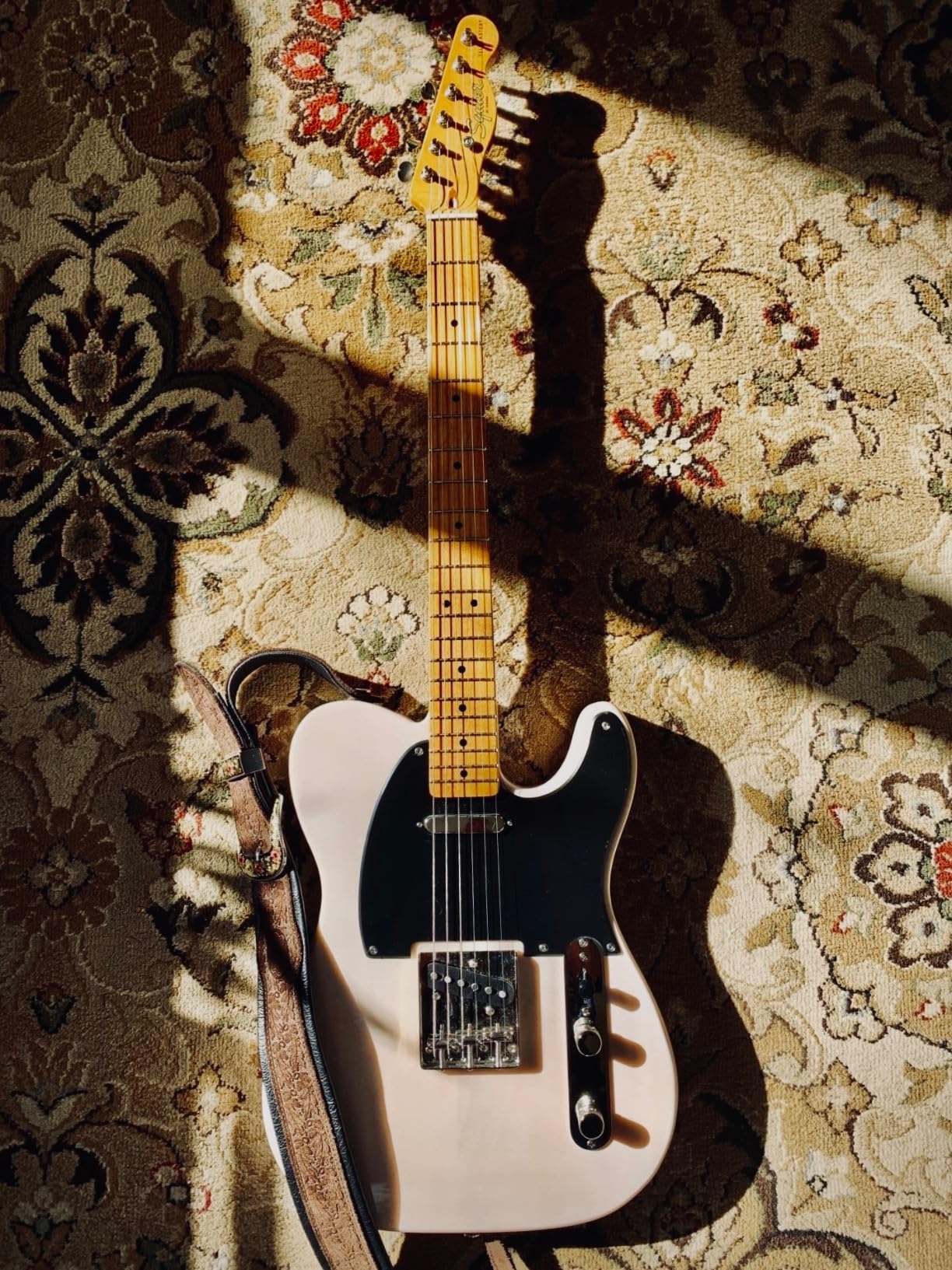 Squier Classic Vibe 50s Telecaster Electric Guitar, Butterscotch Blonde, Maple Fingerboard customer photo 1