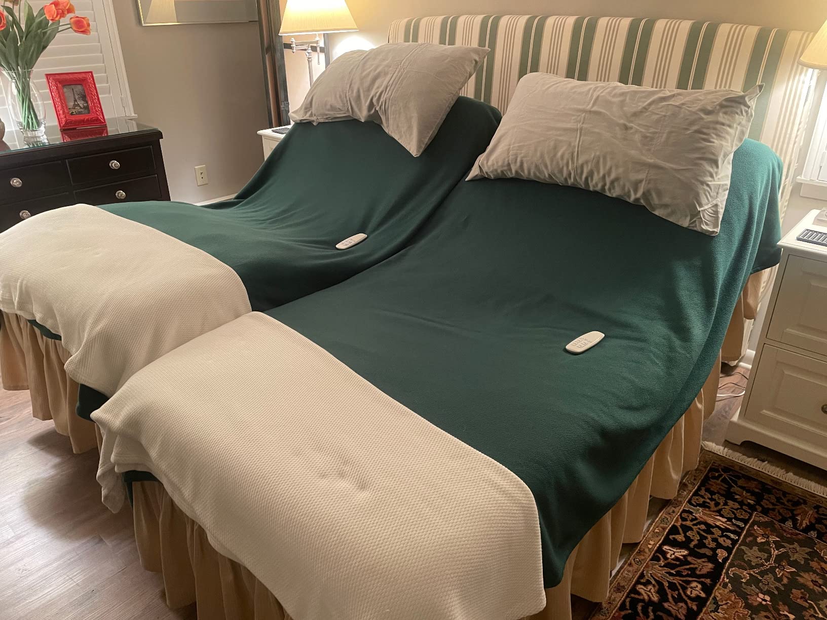 Lucid L600 Adjustable Bed Frame - Zero Gravity - Massage - App, Queen customer photo 1