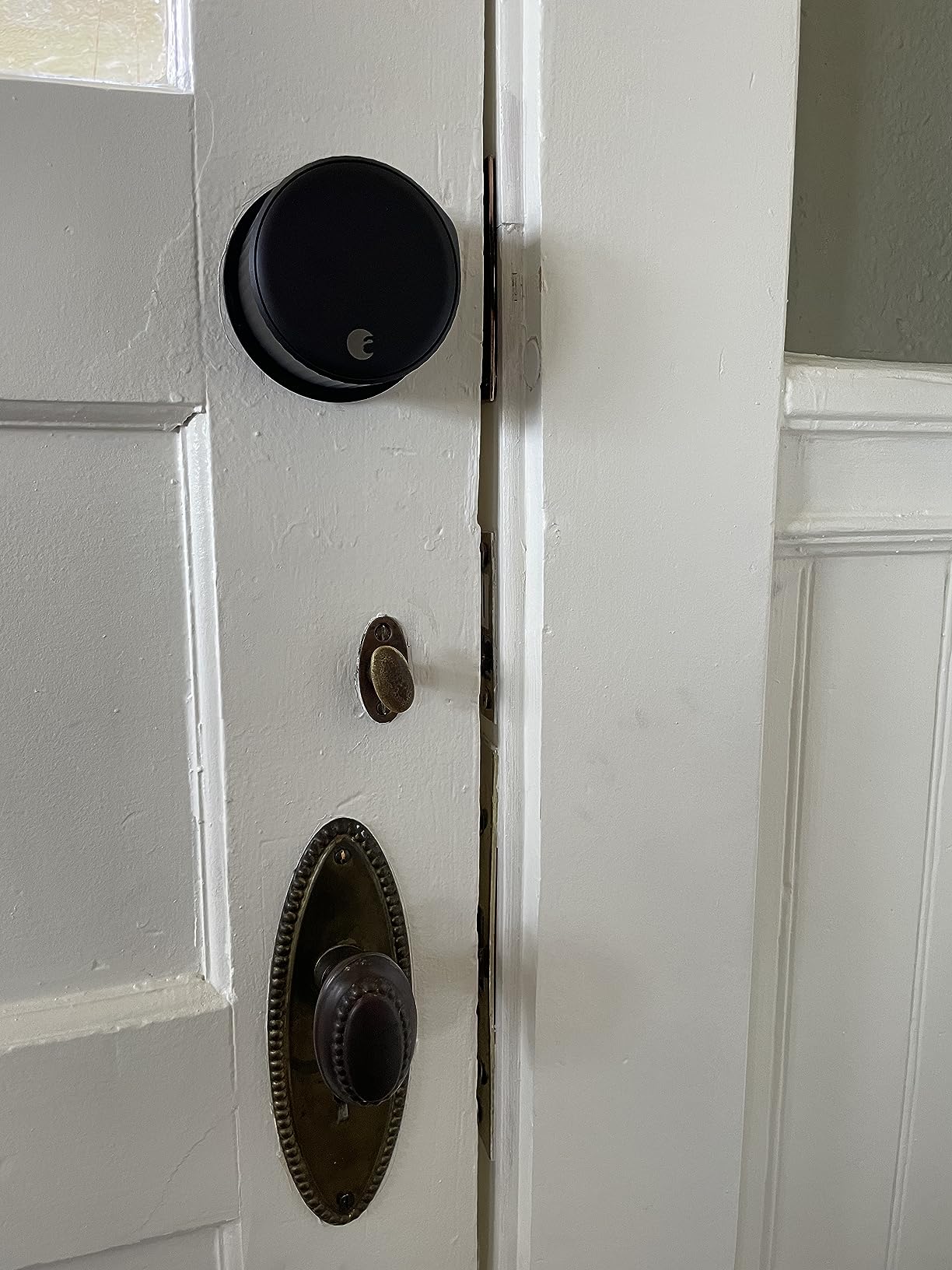August Silver Wi-Fi Connected Smart Keyless Entry Door Lock, Electronic Door Lock Fits Your Existing Deadbolt in Minutes, AUG-SL05-M01-S01 customer photo 1