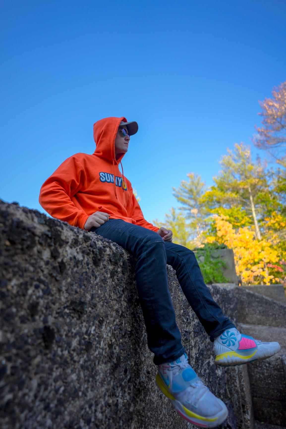 Sony FE 20mm F1.8 G Full-Frame Large-Aperture Ultra-Wide Prime G Lens, Model: SEL20F18G, Black customer photo 2