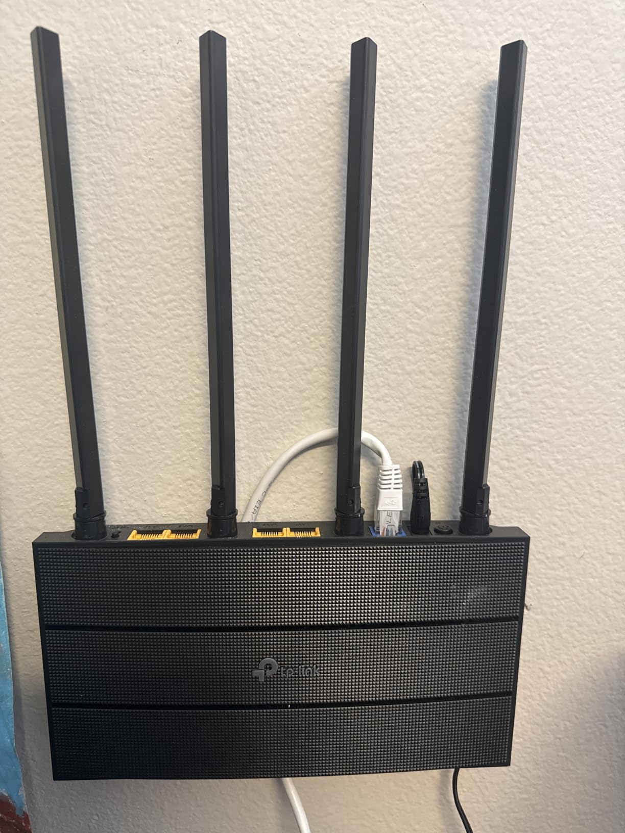 TP-Link AC1900 Smart WiFi Router (Archer A8) - High Speed MU-MIMO Wireless Router, Dual Band Router for Wireless Internet, Gigabit, Supports Guest WiFi customer photo 2