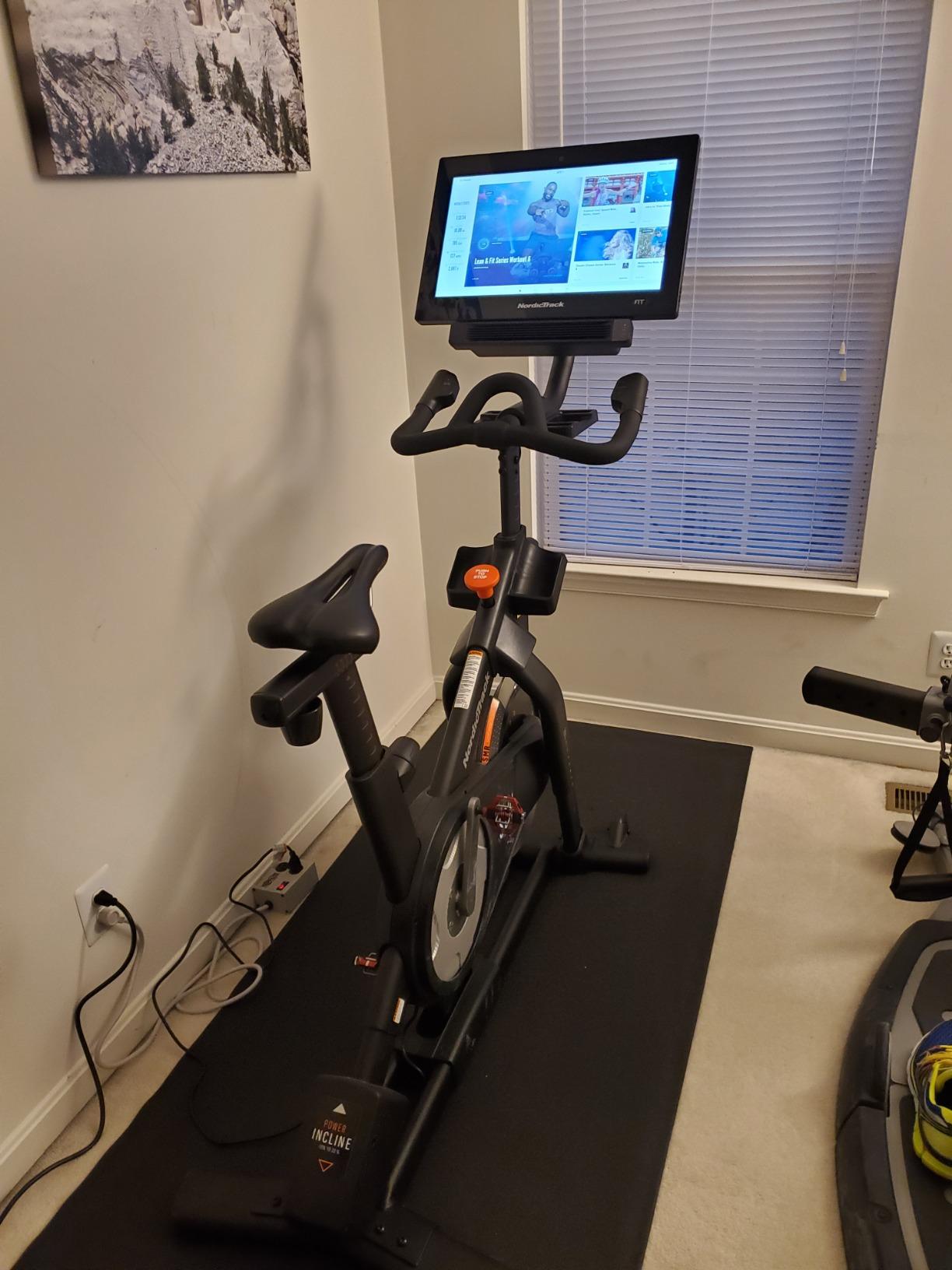 NordicTrack Commercial S22i Studio Cycle - Indoor Exercise Bike for Cardio and Strength Training customer photo 2