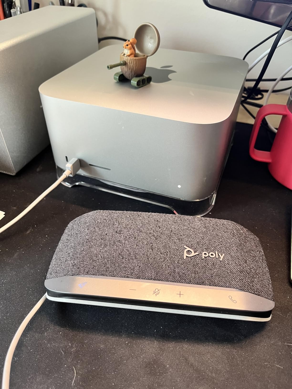 Poly Sync 20 USB-C Personal Smart Speakerphone - Connect to Cell Phone via Bluetooth and PC/Mac via USB-C Cable - Works with Teams, Zoom & More customer photo 1