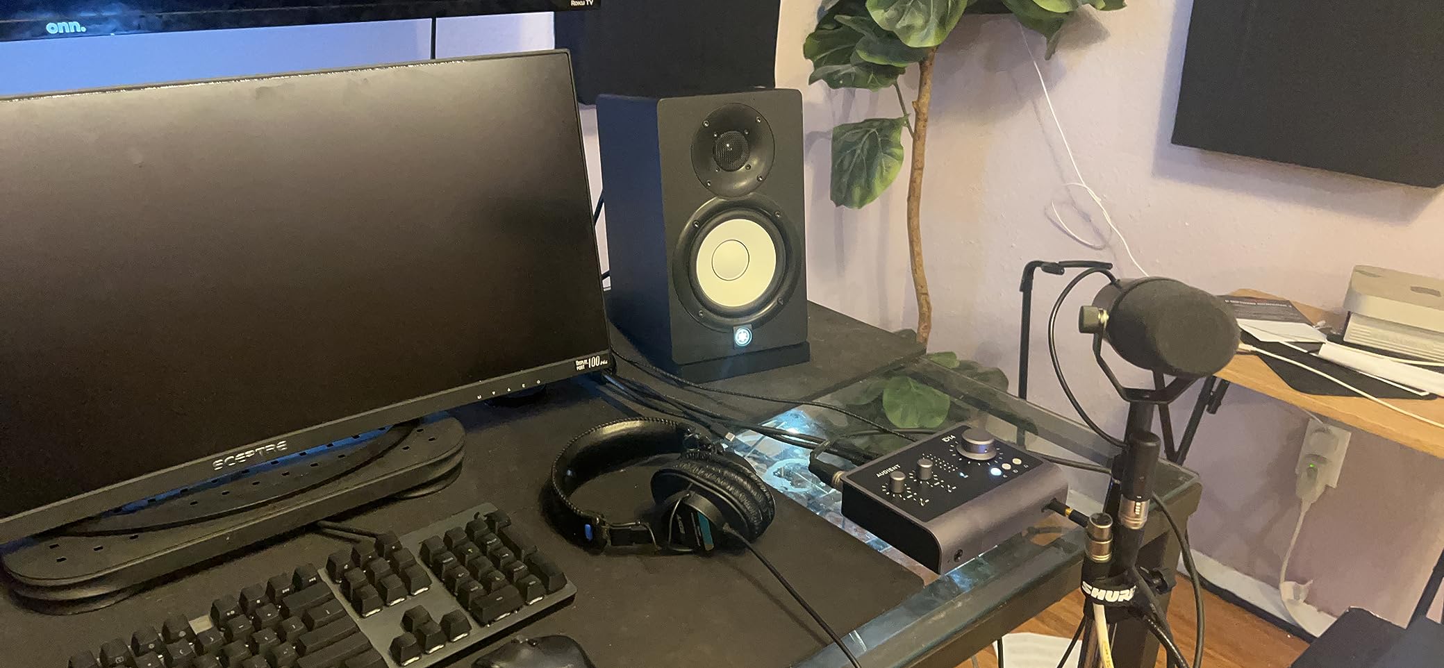 Audient iD14 MKII USB-C Audio Interface with 2 Class-A Microphone Preamps customer photo 2