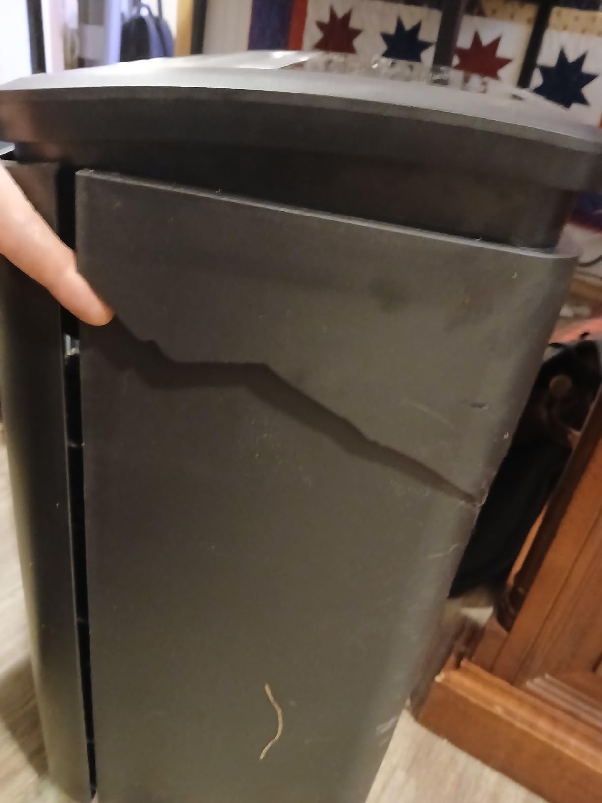 Royal Sovereign 150 Sheet Auto-Feed, Micro-Cut Shredder, (RAF-M150P) customer photo 1