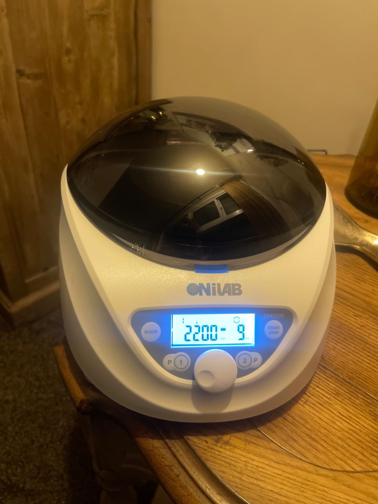 ONiLAB Lab PRP Benchtop Centrifuge 6x15mL/10mL/7mL/1.5-5ml, 300-5000rpm (Max. 2600xg RCF), LCD Digital Desktop Lab Centrifuge Timer 30sec-99min, Two Quick Start Programs customer photo 2