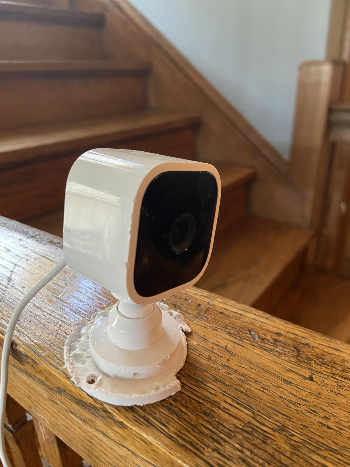 Mini - Compact indoor plug-in smart security camera, 1080p HD video, night vision, motion detection, two-way audio, easy set up, Works with Alexa - 1 camera (Black) customer photo 1