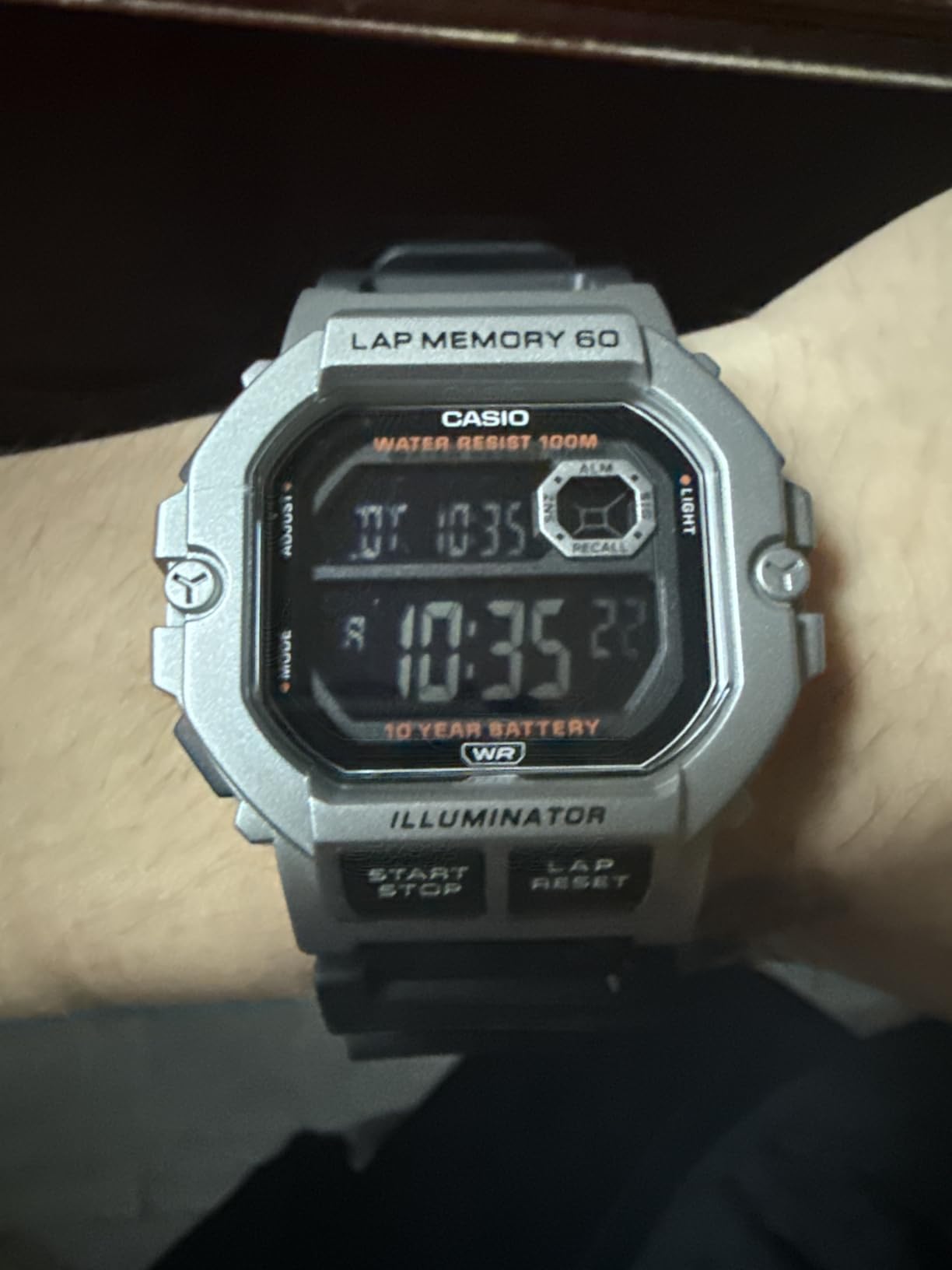 WS1300H Series | Digital Watch | 100 Meter Water Resistance | LED Backlight | 1/100 SEC Stopwatch | Tide Graph | Countdown Timer | LED Light | Multi Function Alarms | 10 Year Battery customer photo 1