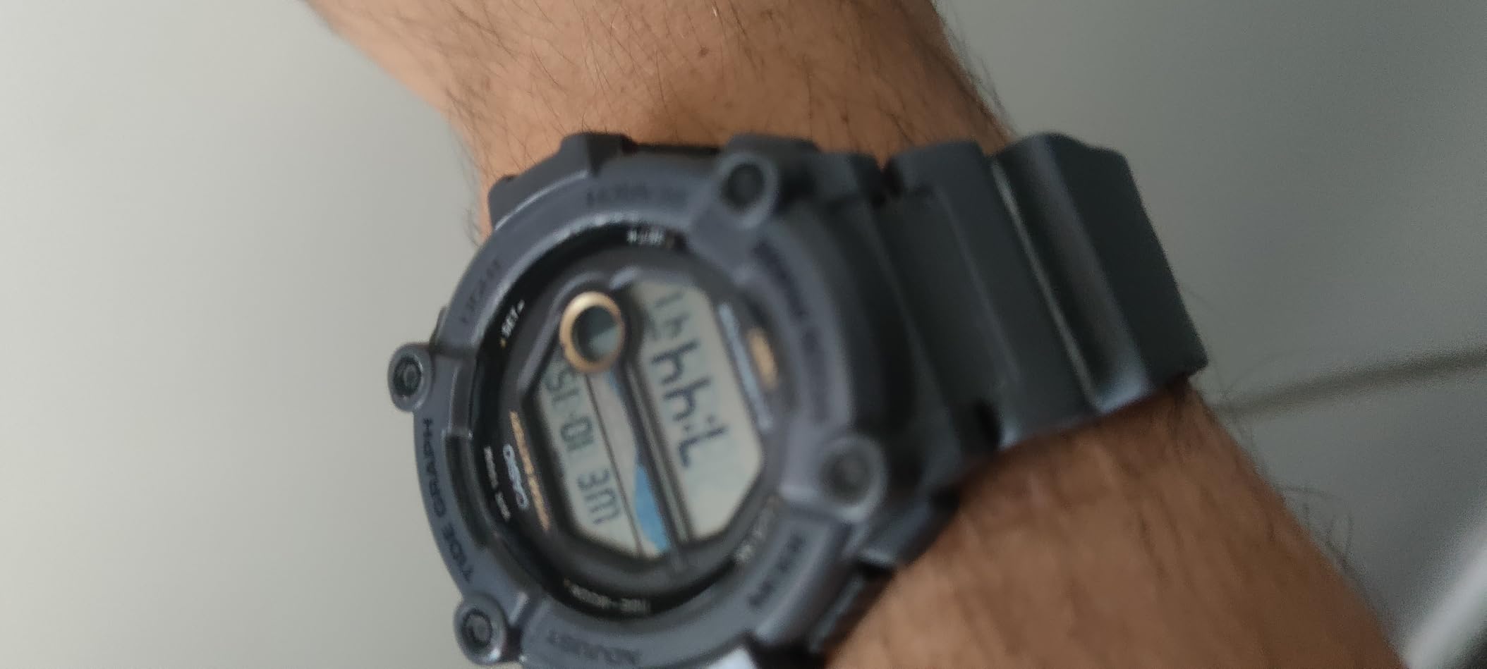 WS1300H Series | Digital Watch | 100 Meter Water Resistance | LED Backlight | 1/100 SEC Stopwatch | Tide Graph | Countdown Timer | LED Light | Multi Function Alarms | 10 Year Battery customer photo 2