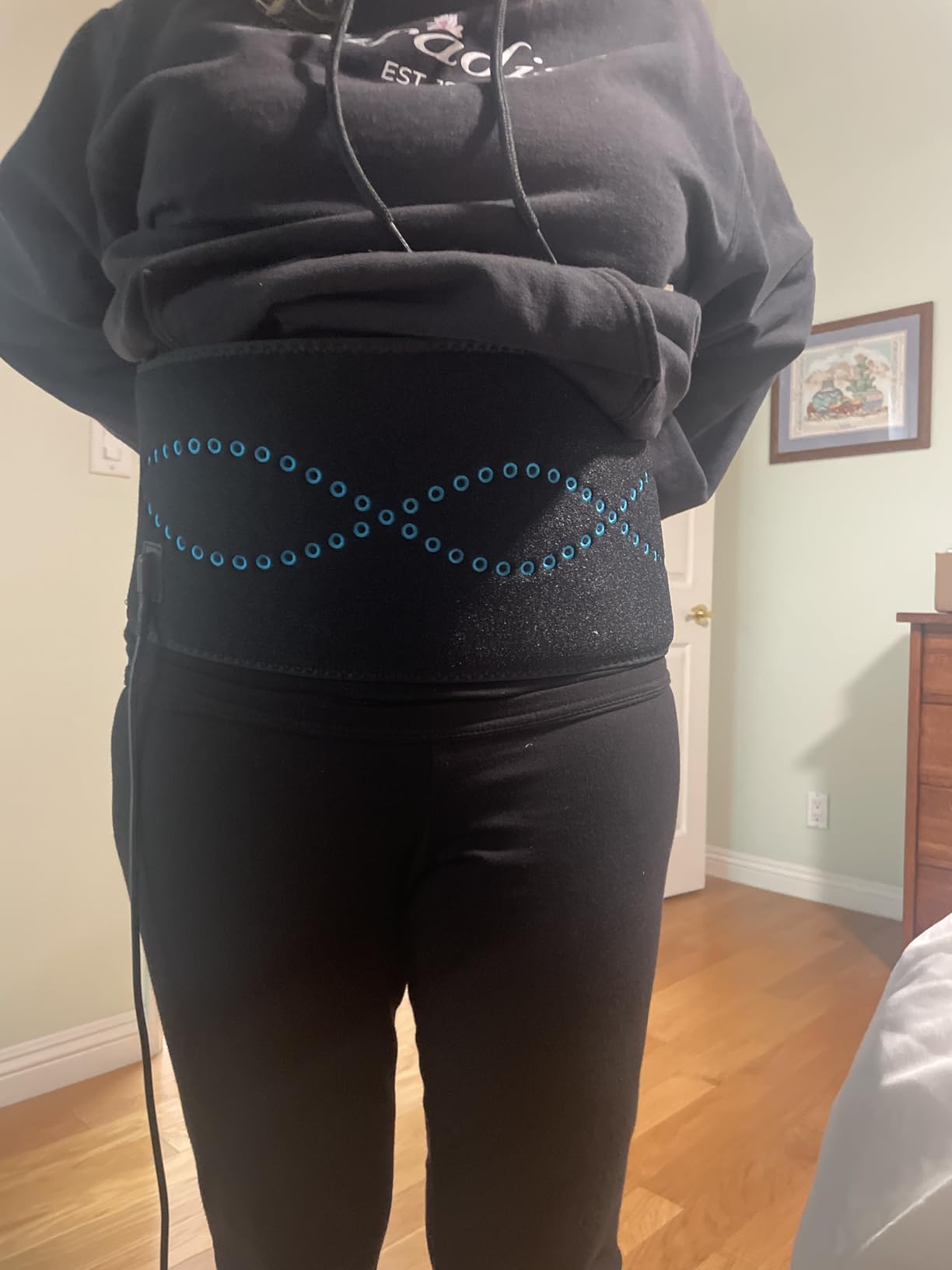 Lifepro Red Light Therapy Belt - Allevared Infrared Red Light Therapy for Body, Back Pain and Shoulder - 660nm & 850nm Near Infrared Heating Pad - Adjustable & Portable for Wellness & Relaxation customer photo 2