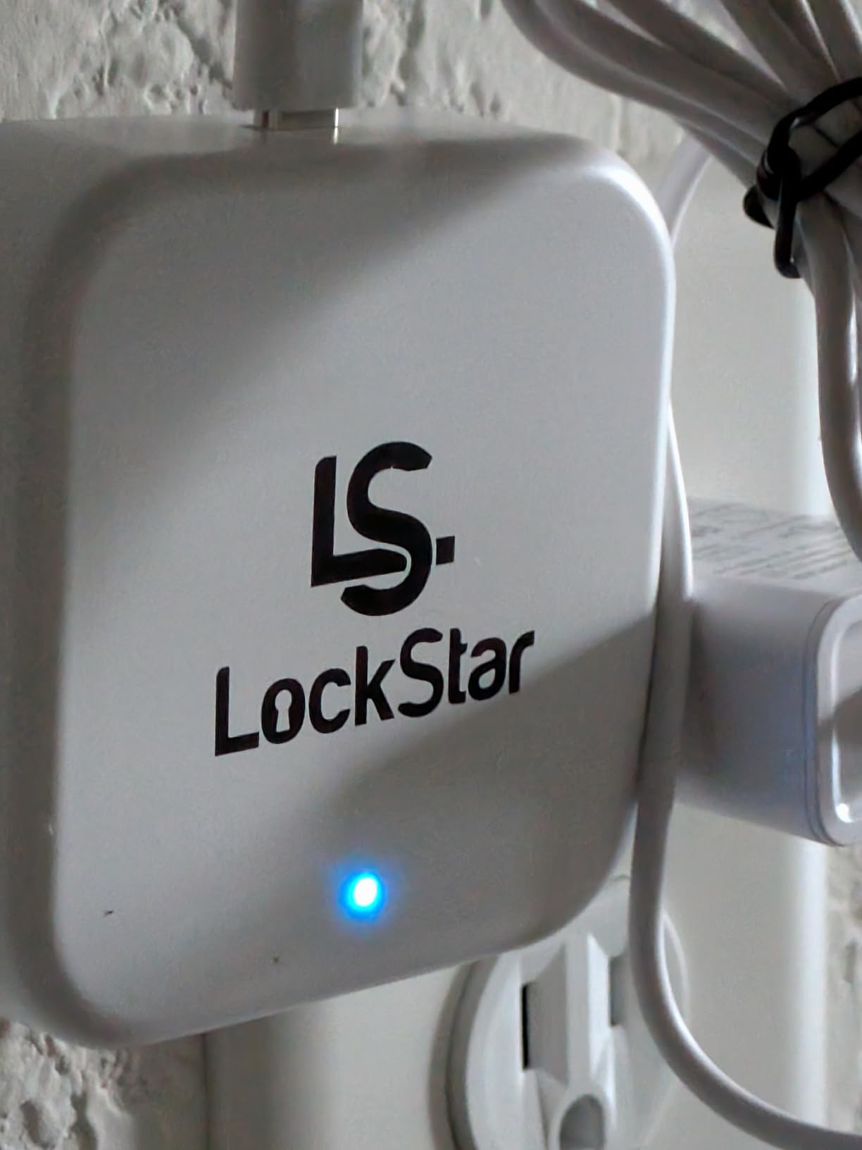 LOCKSTAR Smart Door Lock - Keyless Entry Deadbolt Door Lock - Multiple Entry Methods - APP - Fingerprint Touch ID - Keypad Code - Card FOB - Traditional Key - Smart Home Devices customer photo 1