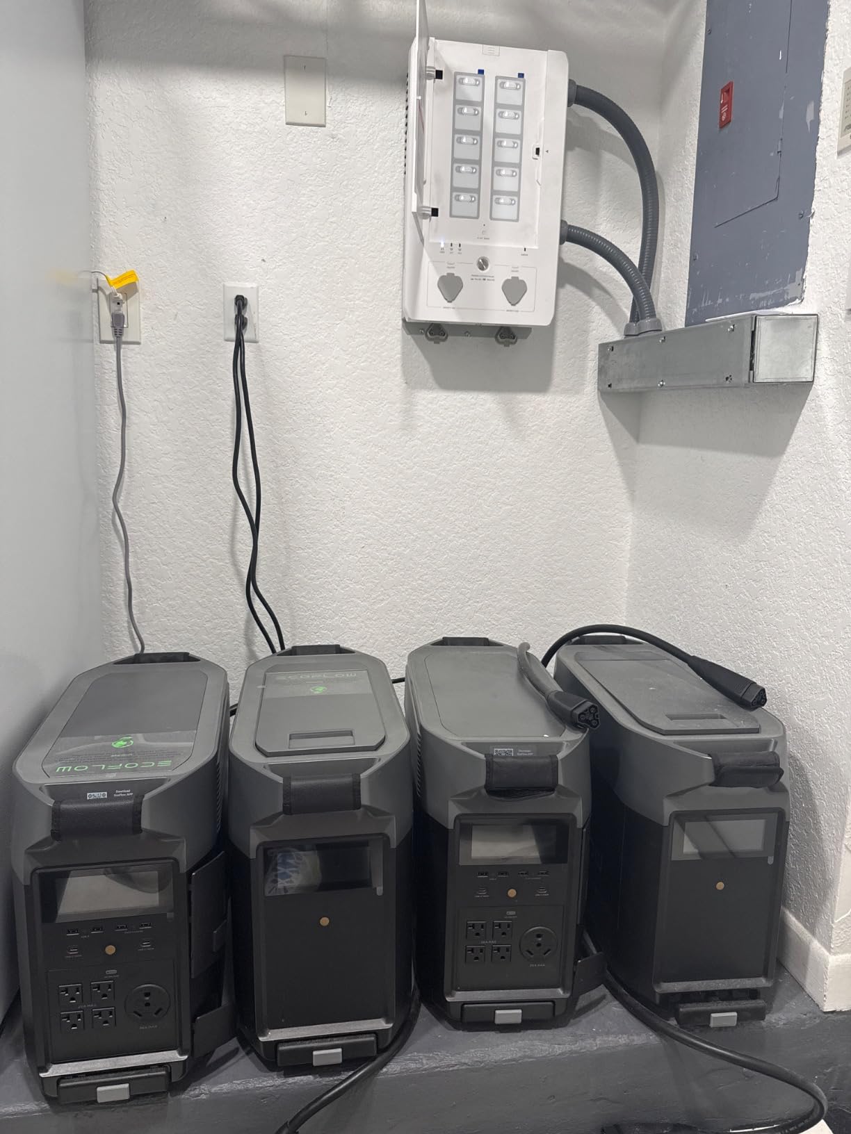 EF ECOFLOW 7.2kWh Portable Power Station: DELTA Pro with Extra Battery, 120V Lifepo4 Battery Backup with Expandable Capacity, Solar Generator customer photo 2