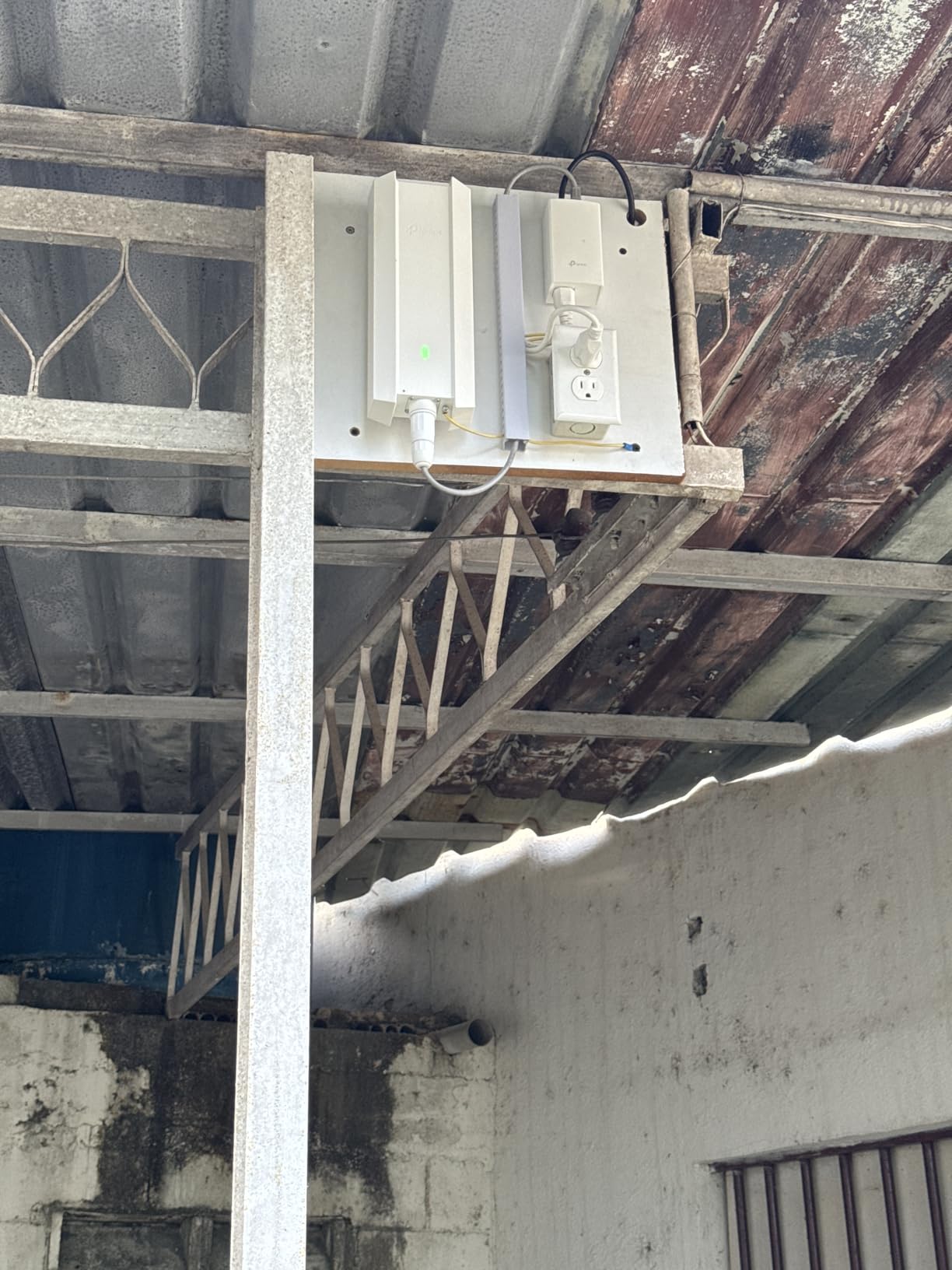 TP-Link Omada Long Range Outdoor Access Point | WiFi 6 AX1800 Dual Band | IP68 Weatherproof | Seamless Roaming | Omada Remote Managed (EAP610-Outdoor) customer photo 1