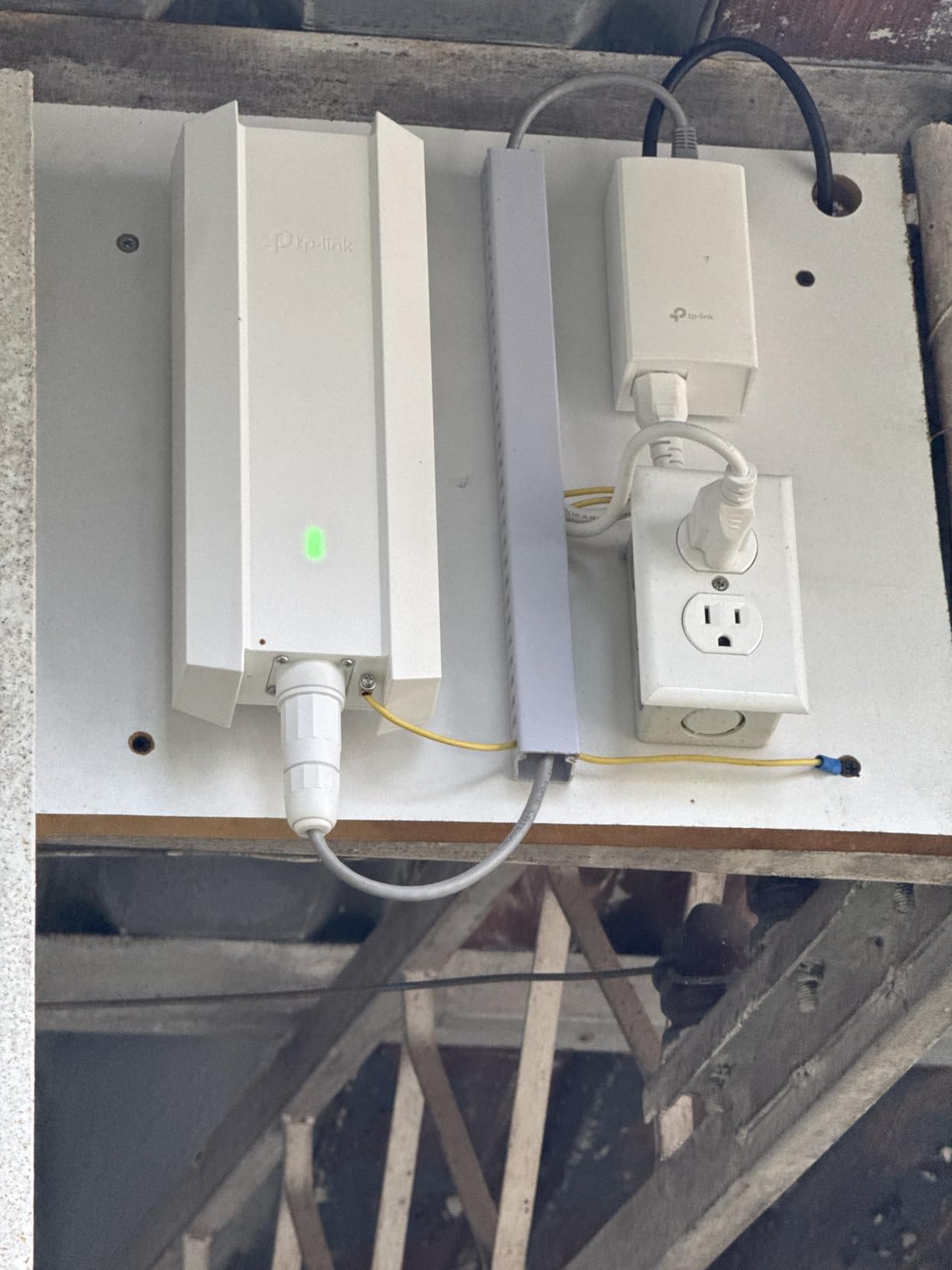 TP-Link Omada Long Range Outdoor Access Point | WiFi 6 AX1800 Dual Band | IP68 Weatherproof | Seamless Roaming | Omada Remote Managed (EAP610-Outdoor) customer photo 2