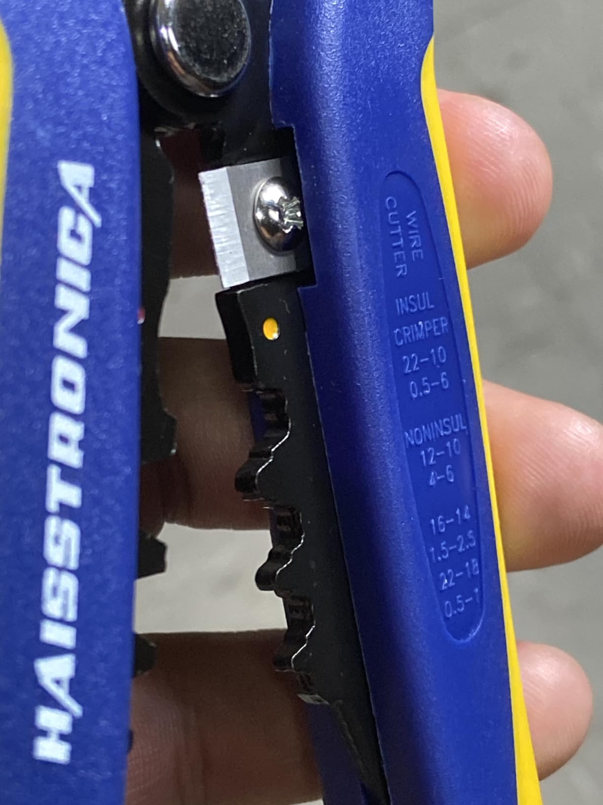 haisstronica Self-Adjusting Wire Stripper, 3 in 1 Stripper/Cutter/Crimping Heavy Duty Automatic Electrical Wire Strippers for 10-24 AWG customer photo 2